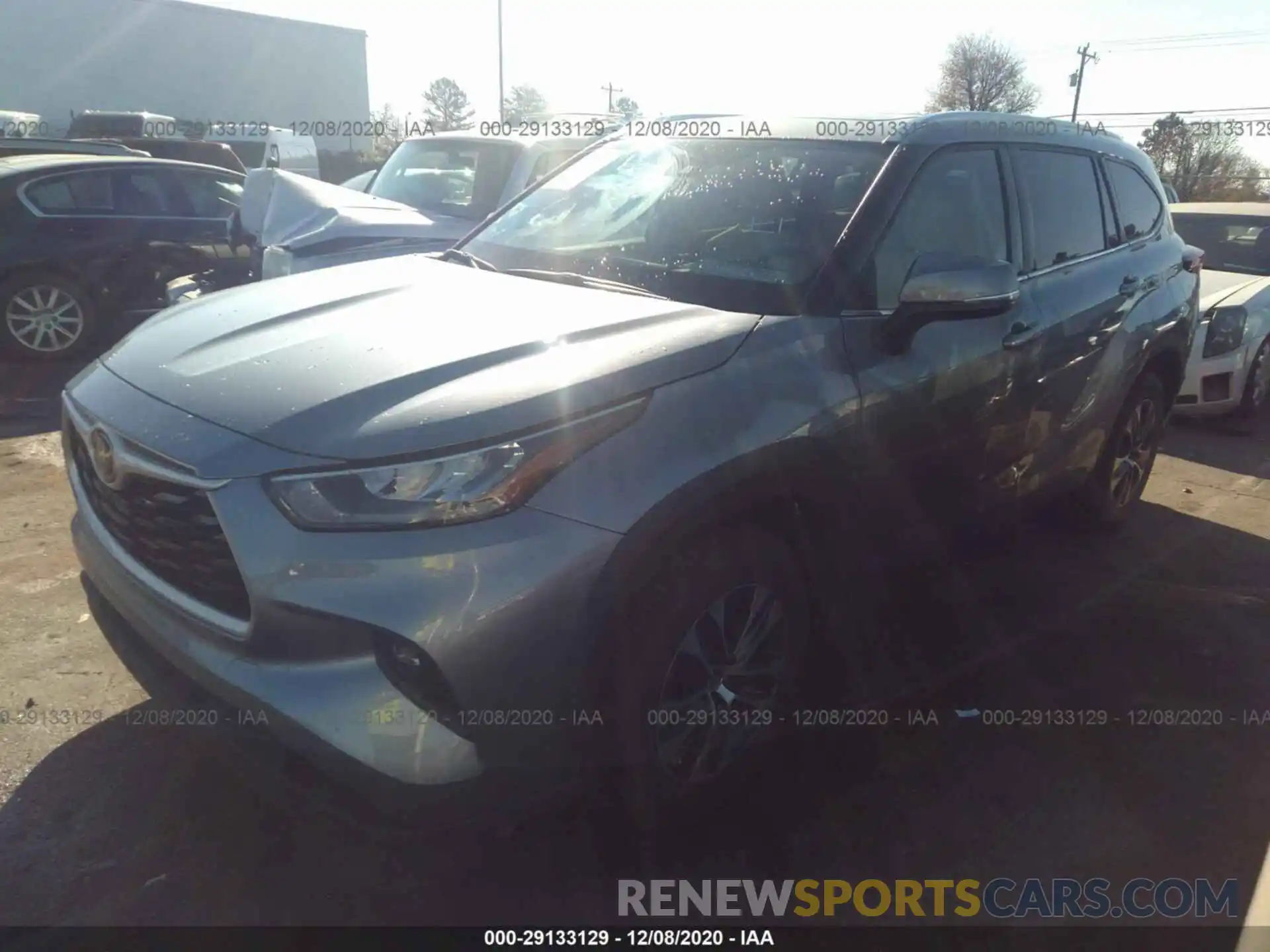 2 Photograph of a damaged car 5TDGZRAH8LS013836 TOYOTA HIGHLANDER 2020