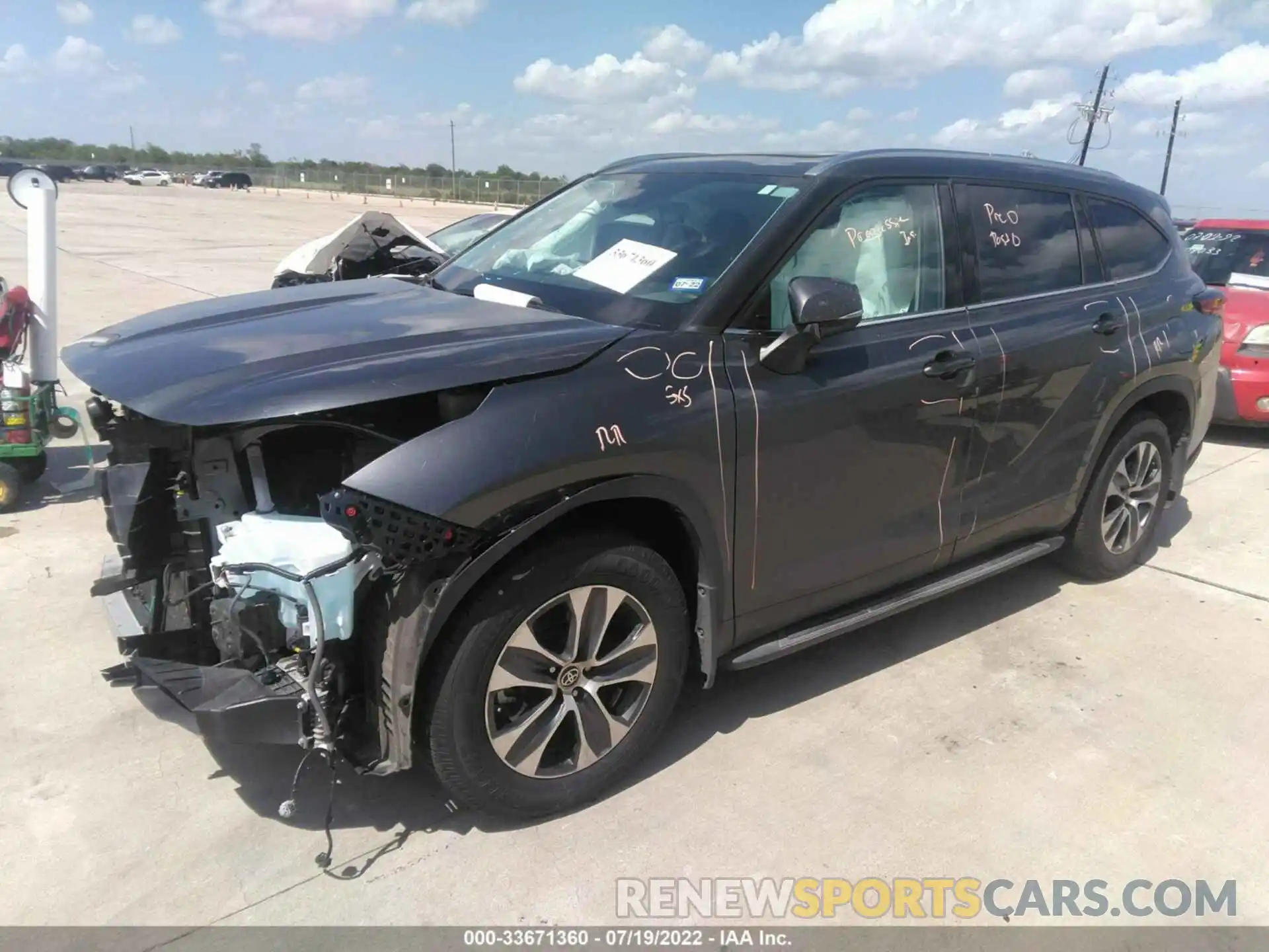 2 Фотография поврежденного автомобиля 5TDGZRAH8LS022018 TOYOTA HIGHLANDER 2020