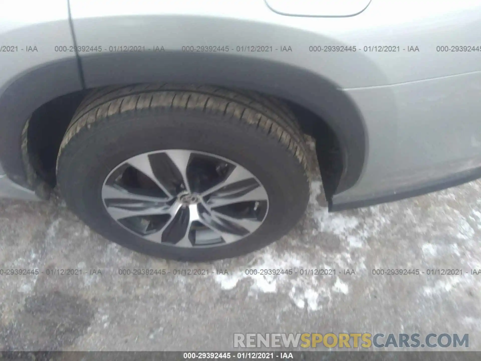 13 Photograph of a damaged car 5TDGZRAH8LS502866 TOYOTA HIGHLANDER 2020