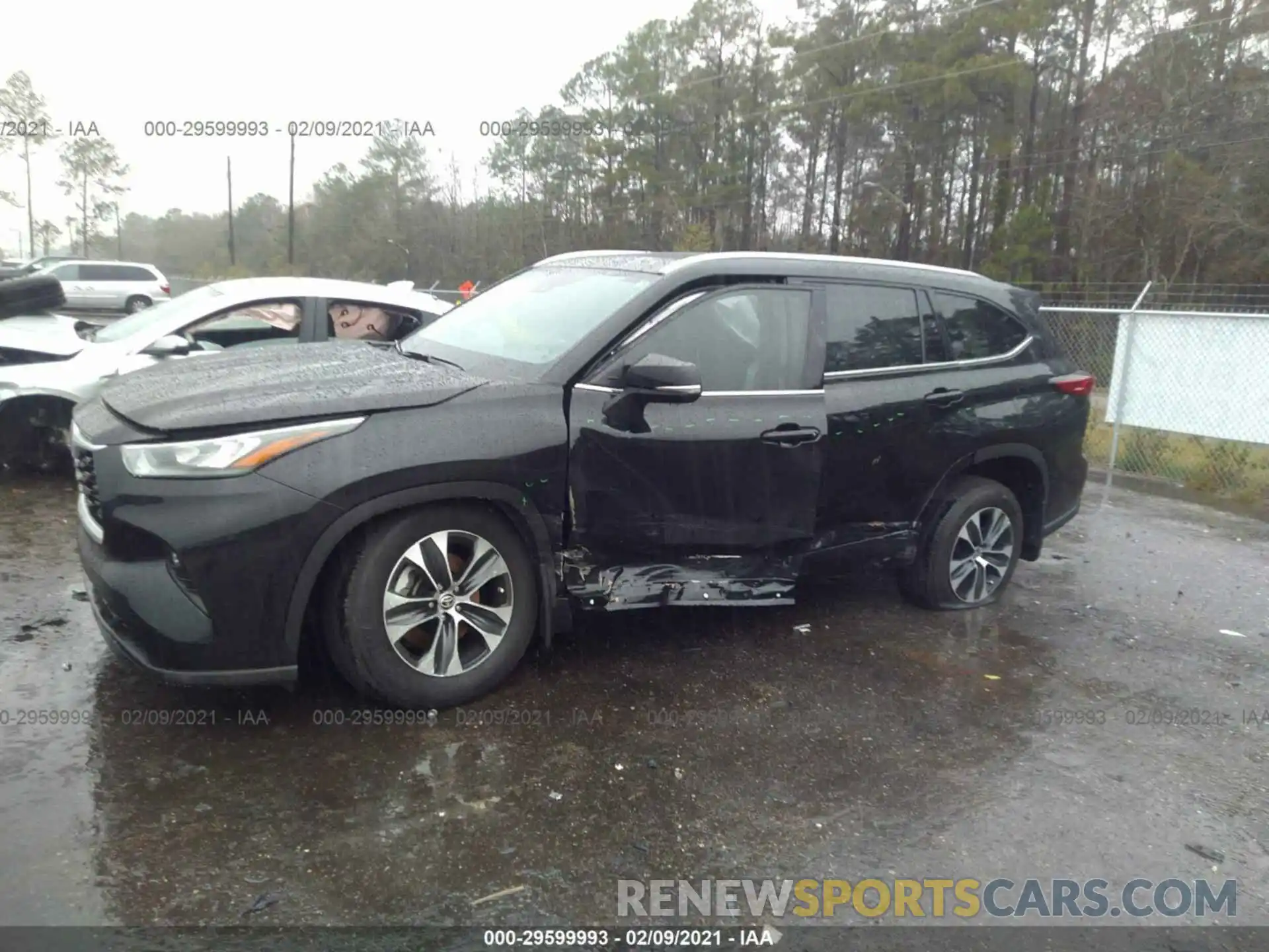 2 Photograph of a damaged car 5TDGZRAH8LS503564 TOYOTA HIGHLANDER 2020