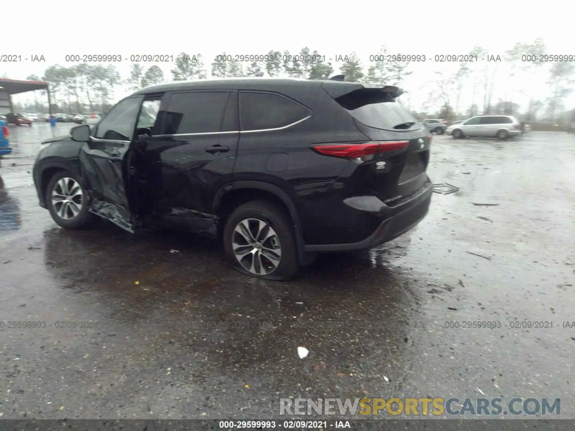 3 Photograph of a damaged car 5TDGZRAH8LS503564 TOYOTA HIGHLANDER 2020