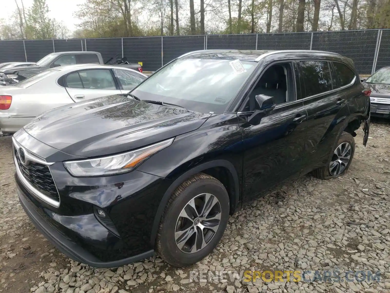 2 Photograph of a damaged car 5TDGZRAH8LS504942 TOYOTA HIGHLANDER 2020