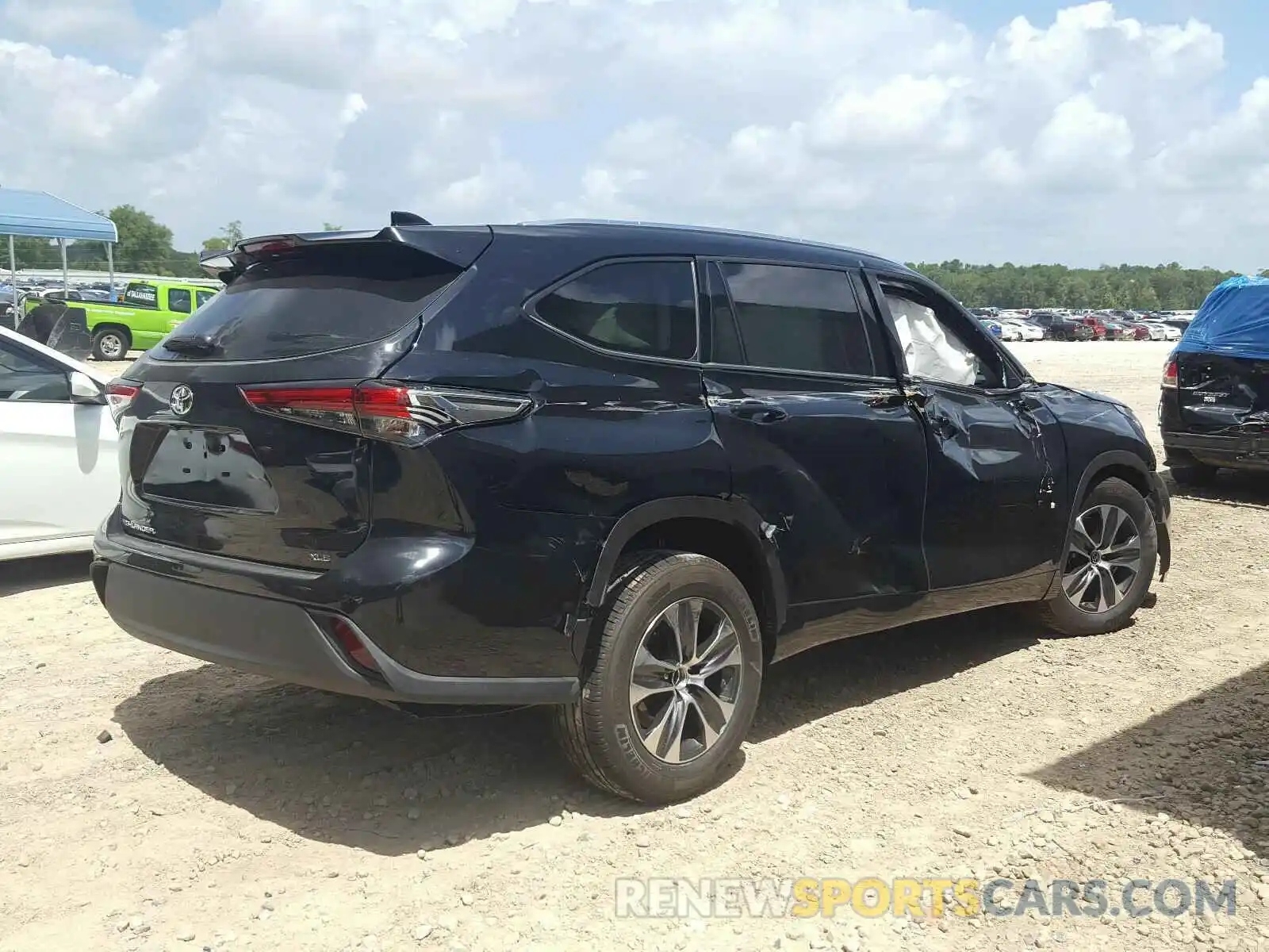 4 Photograph of a damaged car 5TDGZRAH8LS505492 TOYOTA HIGHLANDER 2020