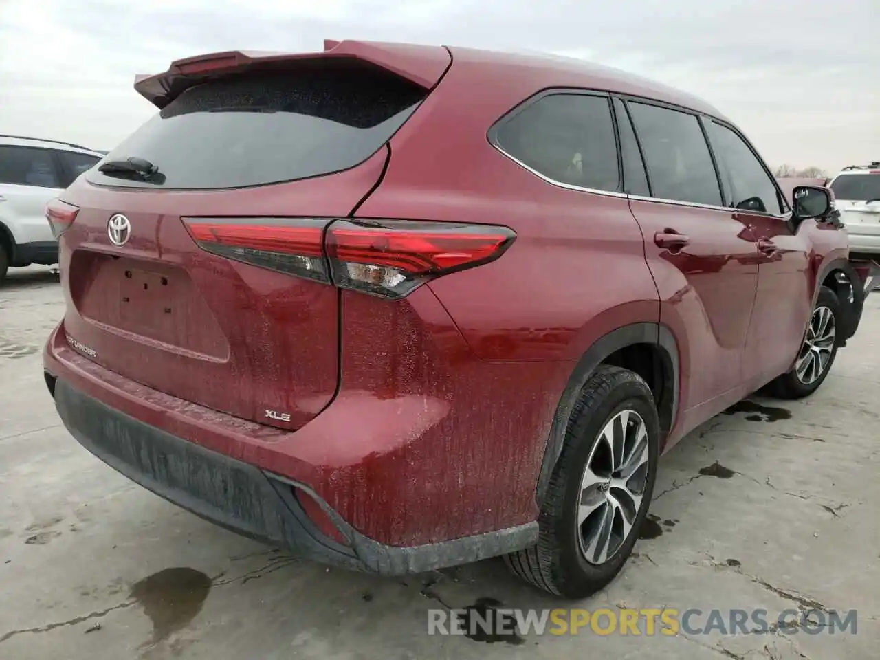 4 Photograph of a damaged car 5TDGZRAH8LS512944 TOYOTA HIGHLANDER 2020