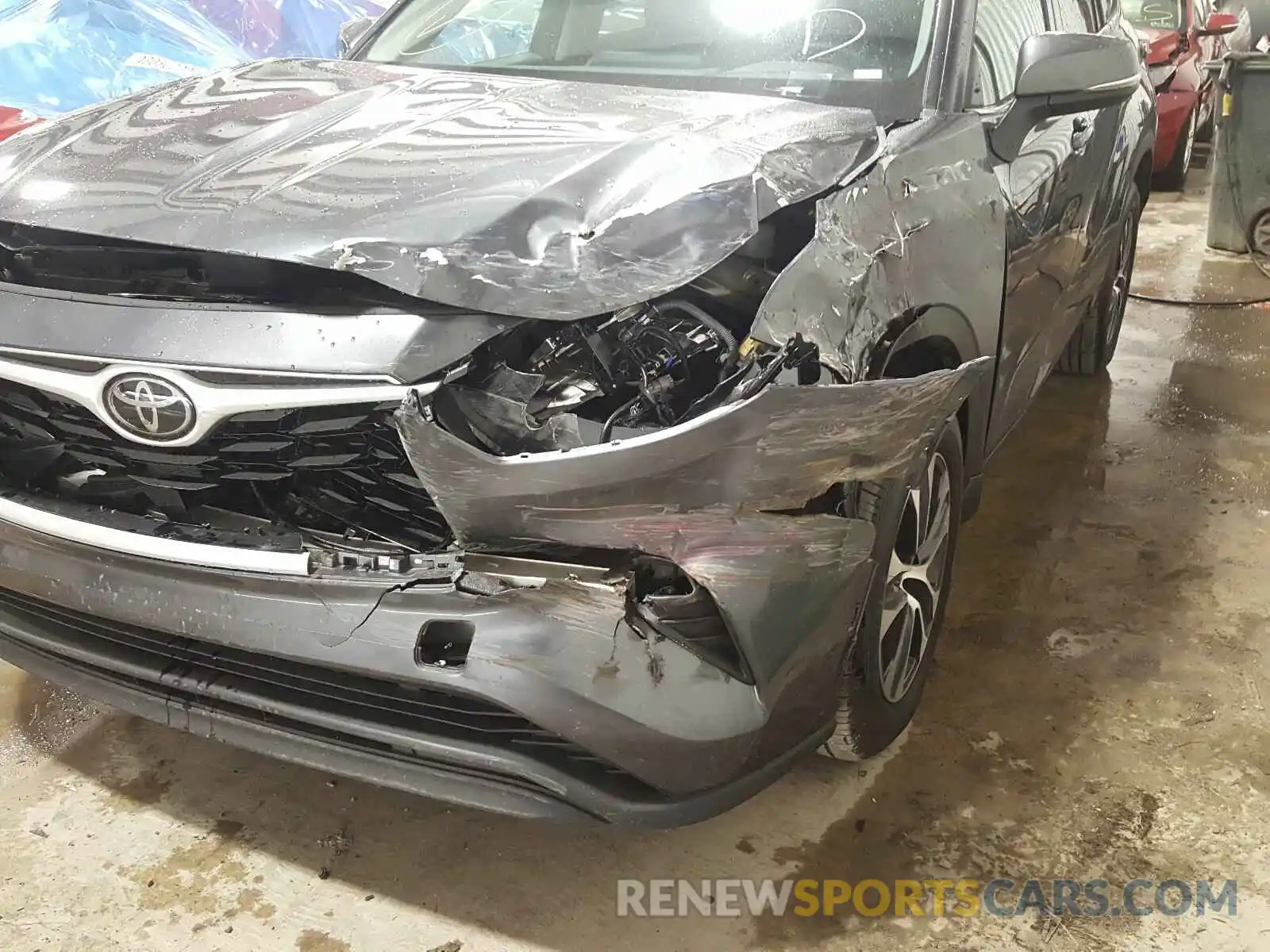 9 Photograph of a damaged car 5TDGZRAH9LS006684 TOYOTA HIGHLANDER 2020