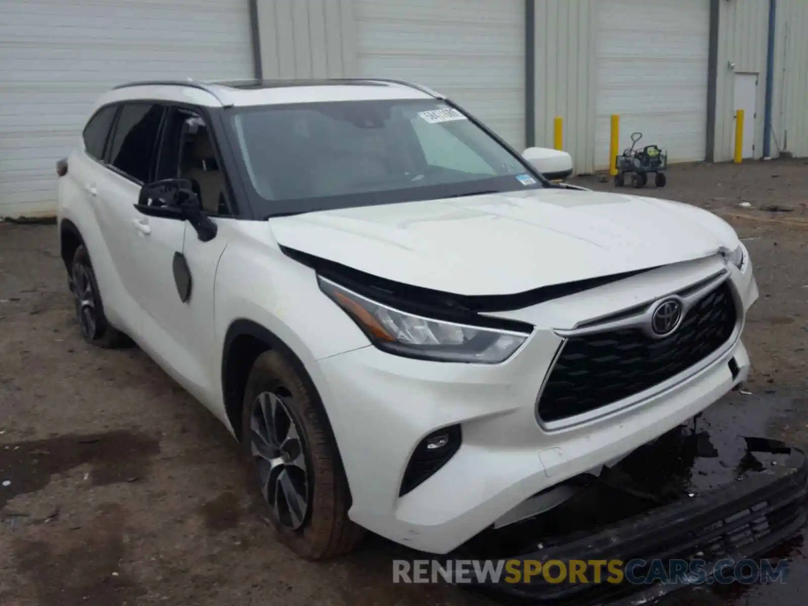 1 Photograph of a damaged car 5TDGZRAH9LS014543 TOYOTA HIGHLANDER 2020