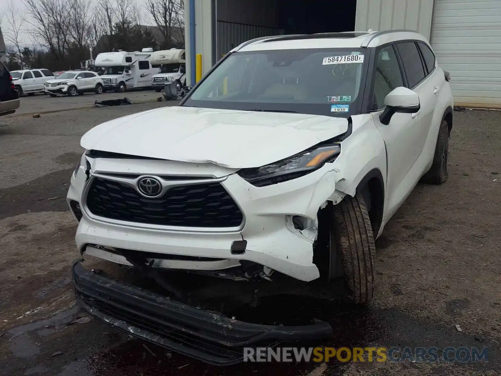 2 Photograph of a damaged car 5TDGZRAH9LS014543 TOYOTA HIGHLANDER 2020