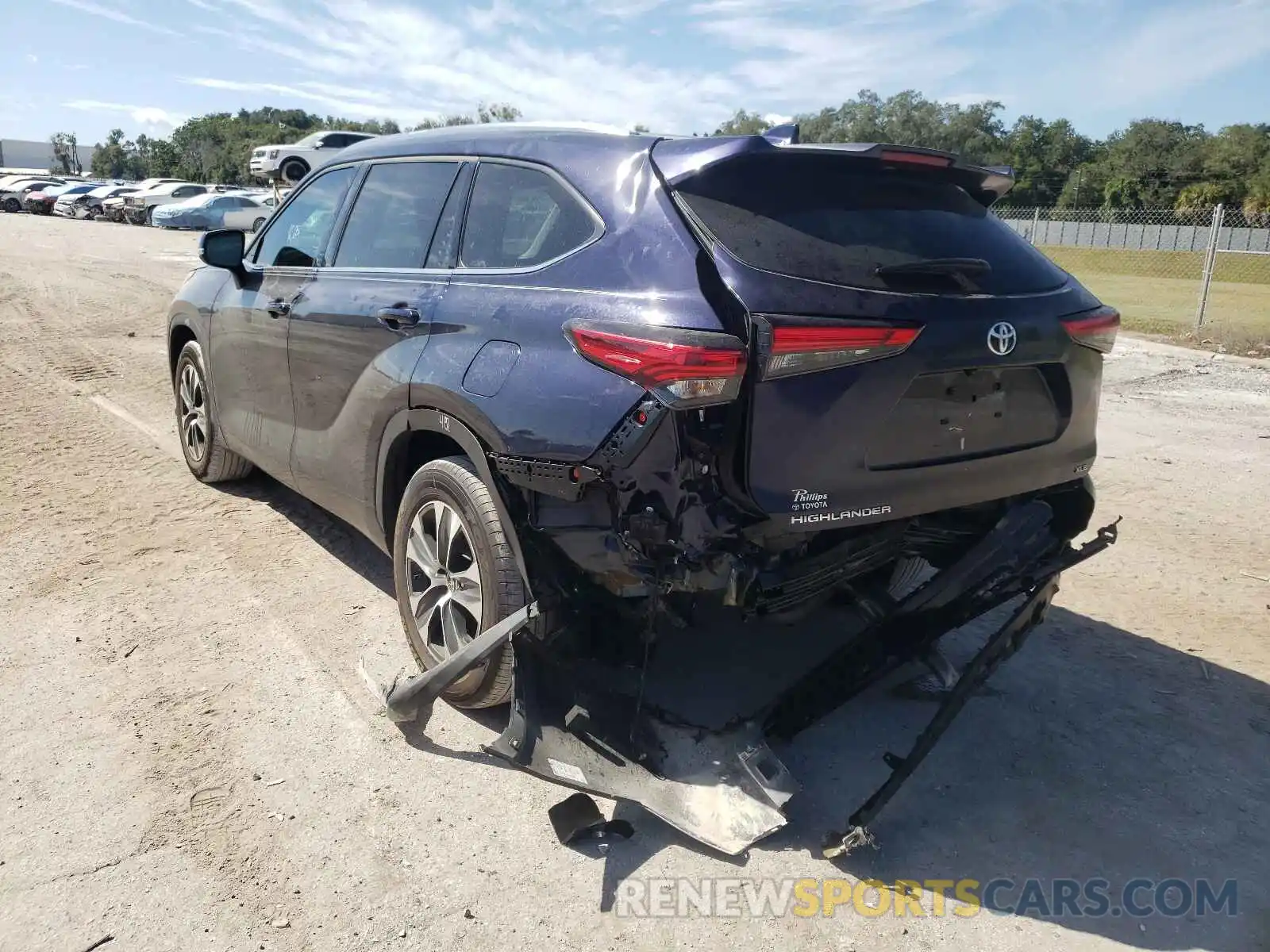 3 Photograph of a damaged car 5TDGZRAH9LS024649 TOYOTA HIGHLANDER 2020