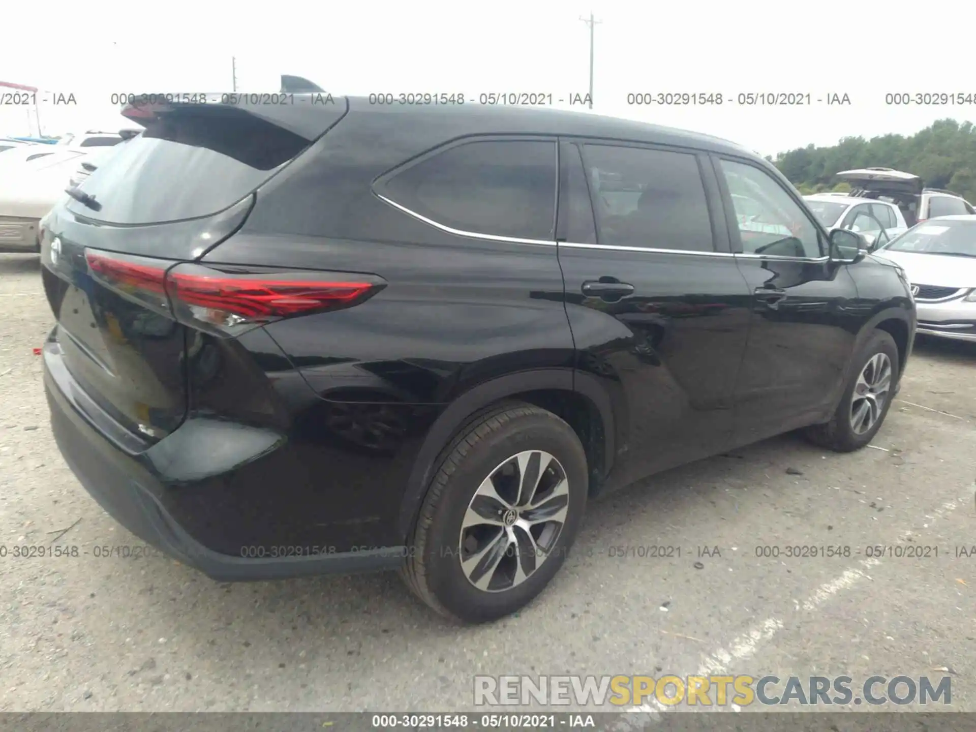 4 Photograph of a damaged car 5TDGZRAH9LS028491 TOYOTA HIGHLANDER 2020