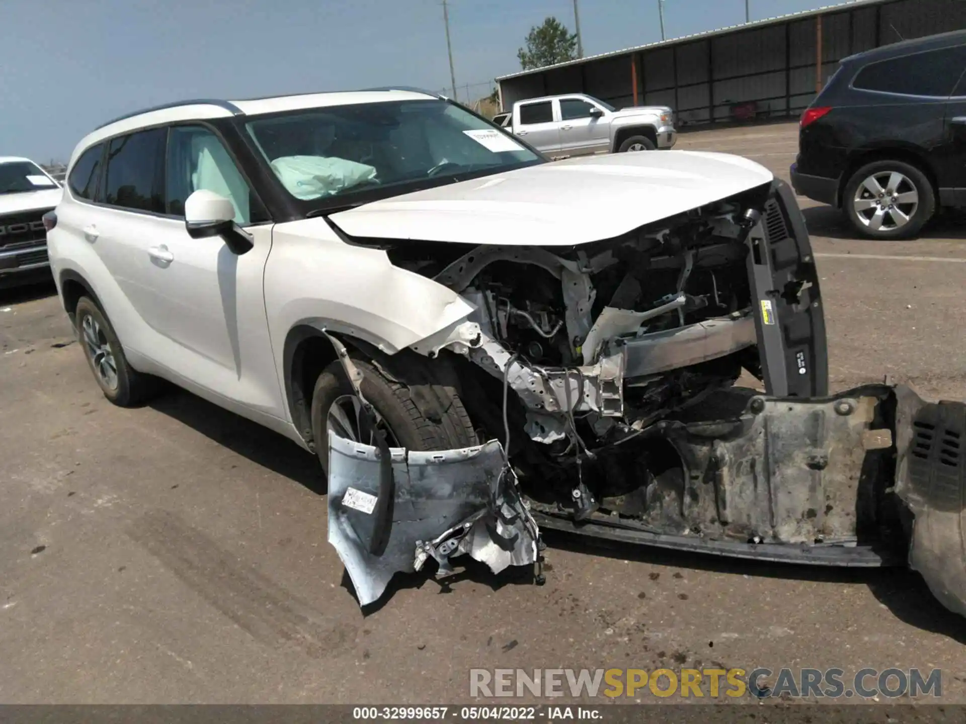 1 Photograph of a damaged car 5TDGZRAH9LS500267 TOYOTA HIGHLANDER 2020