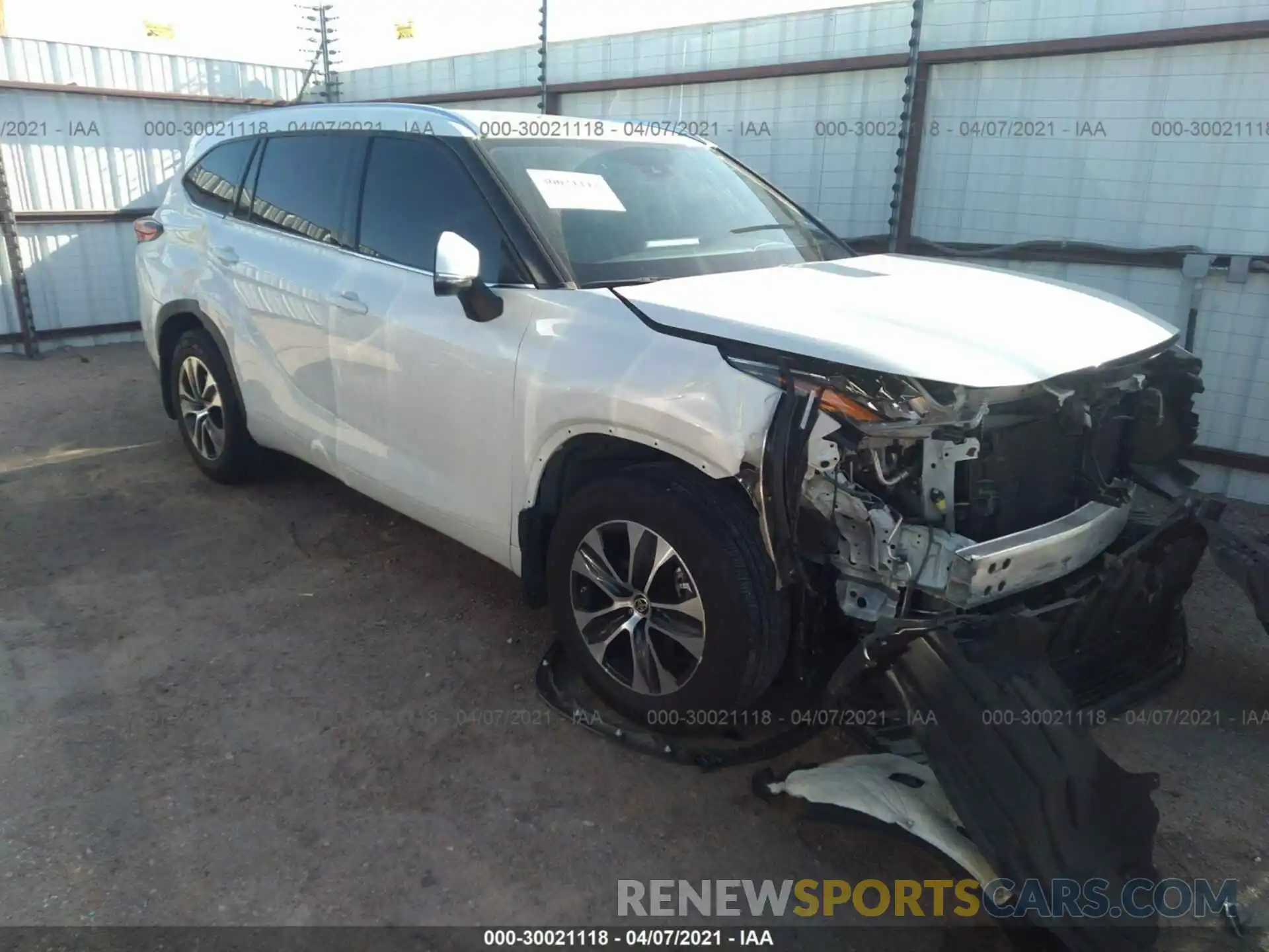 1 Photograph of a damaged car 5TDGZRAH9LS501547 TOYOTA HIGHLANDER 2020