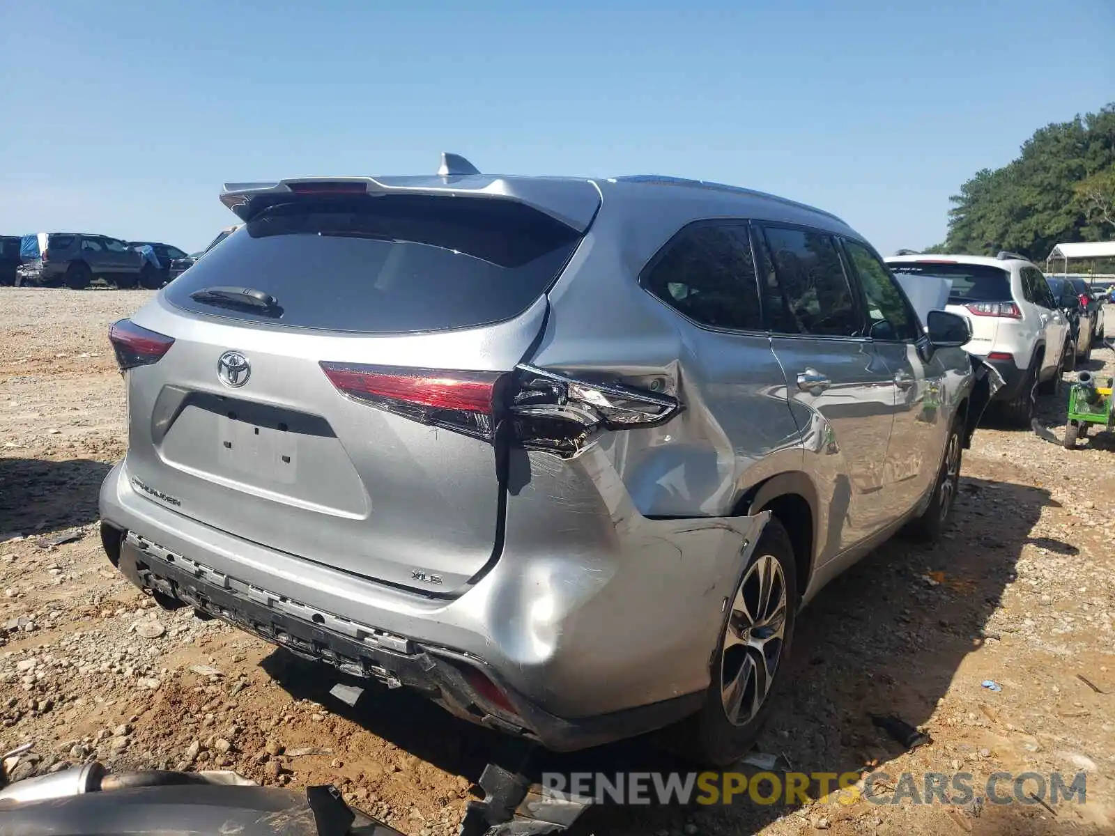 4 Photograph of a damaged car 5TDGZRAH9LS505890 TOYOTA HIGHLANDER 2020