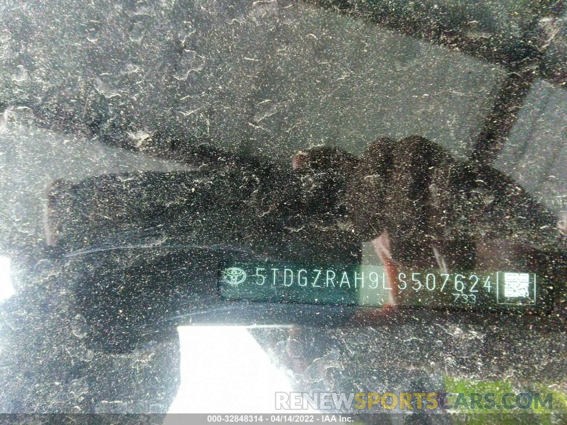 9 Photograph of a damaged car 5TDGZRAH9LS507624 TOYOTA HIGHLANDER 2020