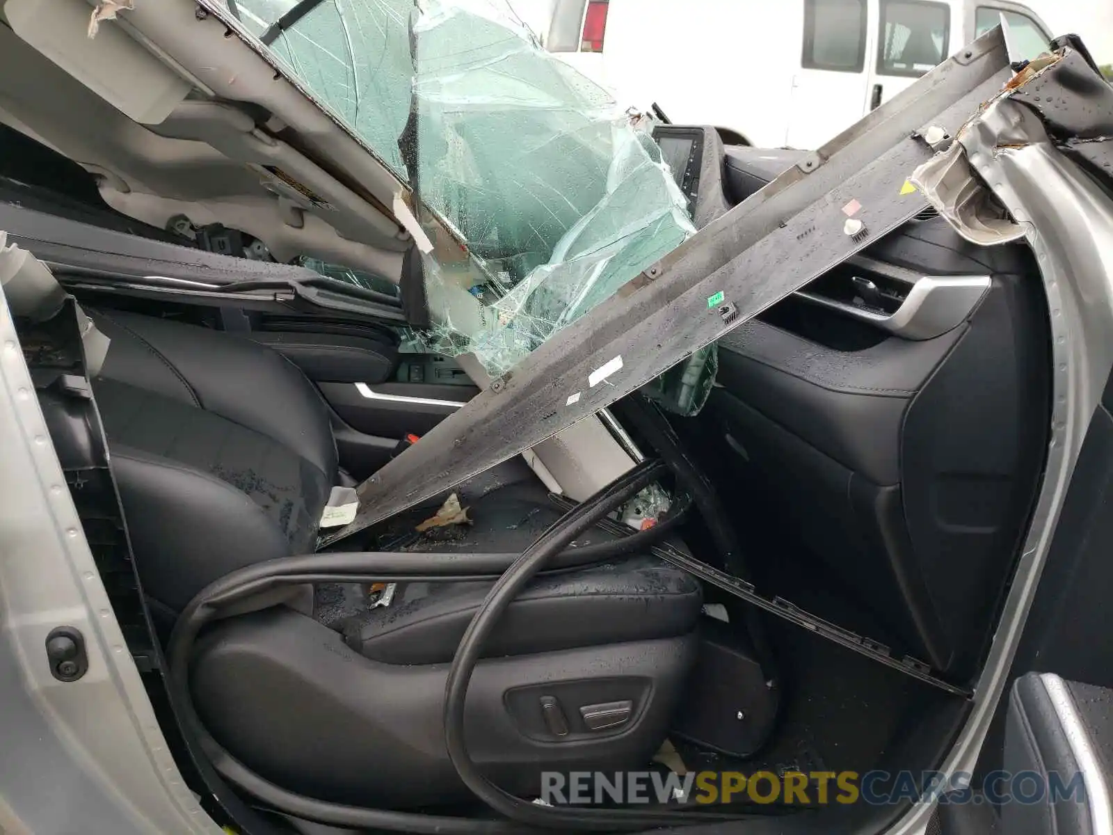 5 Photograph of a damaged car 5TDGZRAH9LS507834 TOYOTA HIGHLANDER 2020