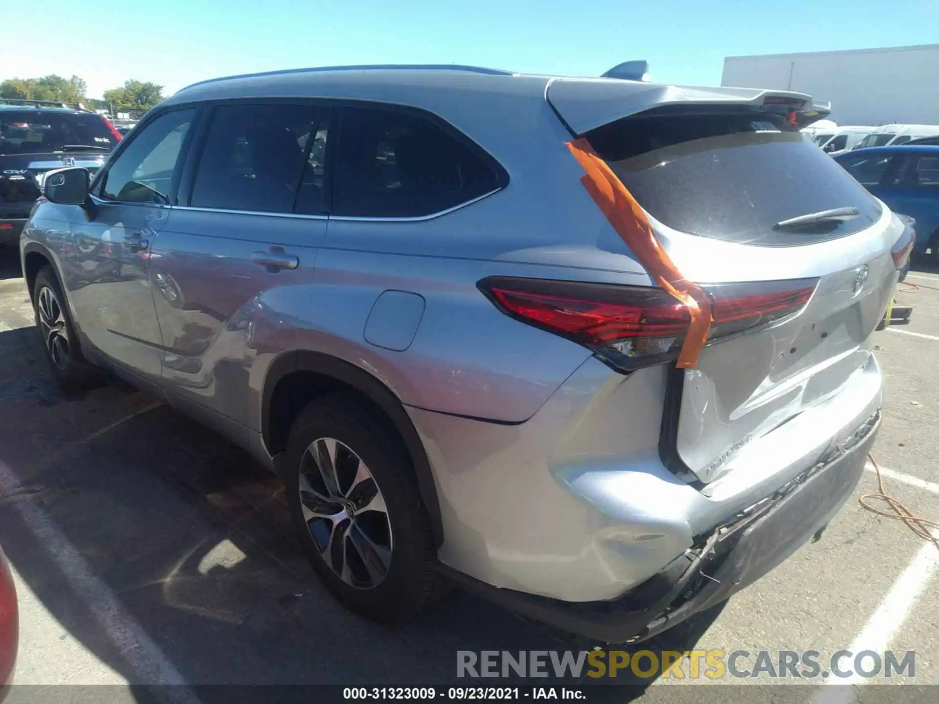 3 Photograph of a damaged car 5TDGZRAHXLS000442 TOYOTA HIGHLANDER 2020