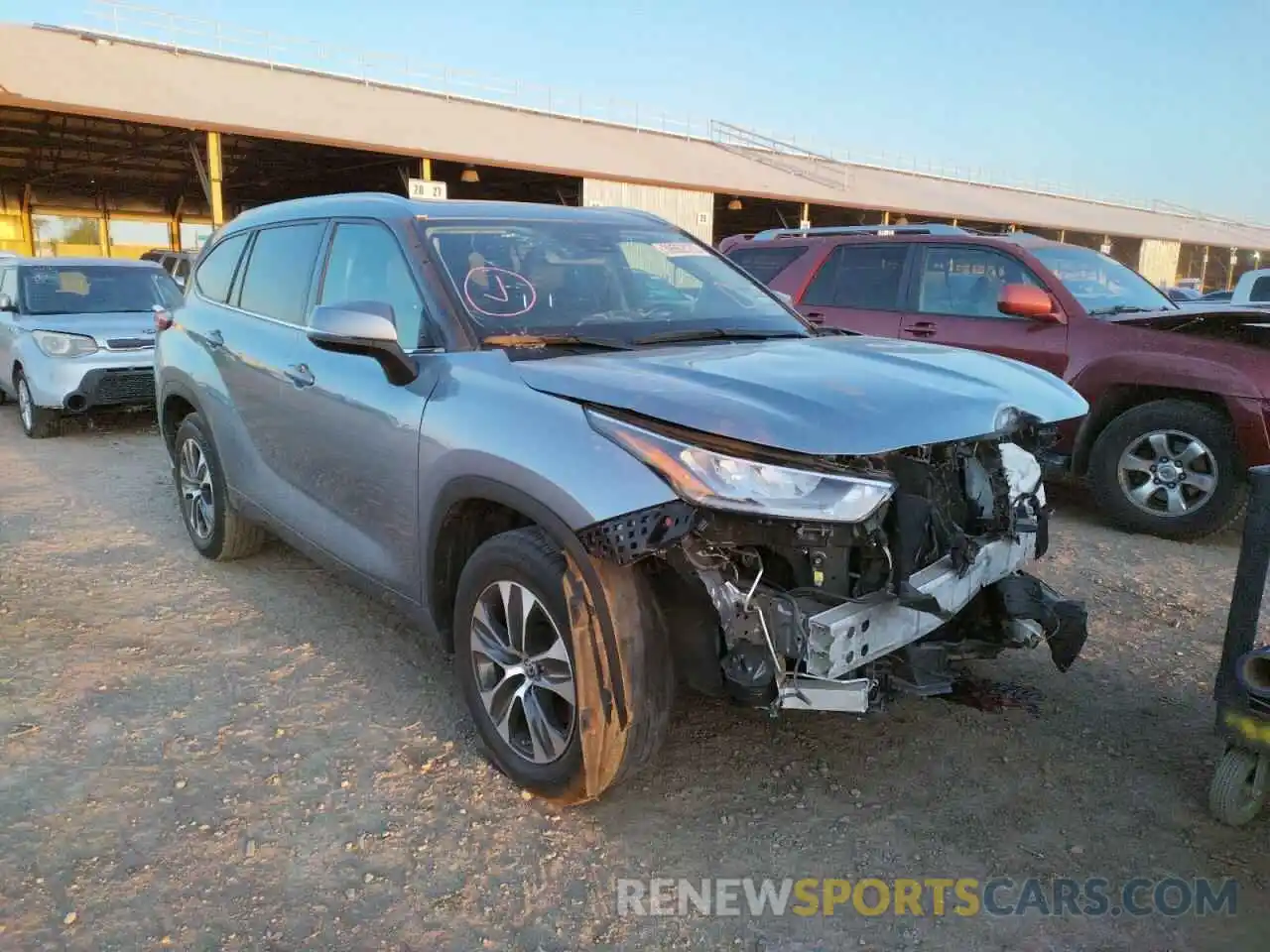 1 Photograph of a damaged car 5TDGZRAHXLS011506 TOYOTA HIGHLANDER 2020