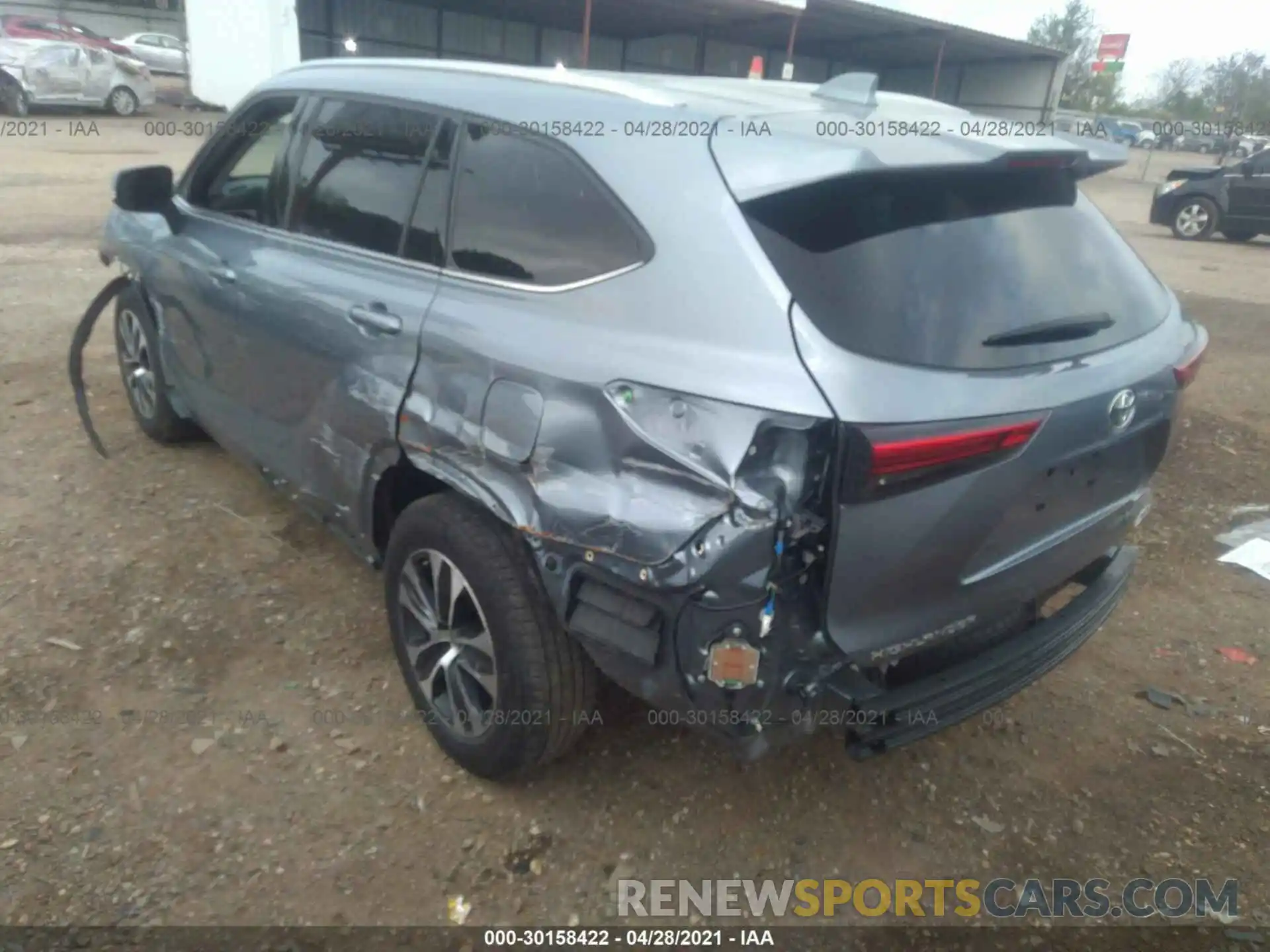 3 Photograph of a damaged car 5TDGZRAHXLS014776 TOYOTA HIGHLANDER 2020