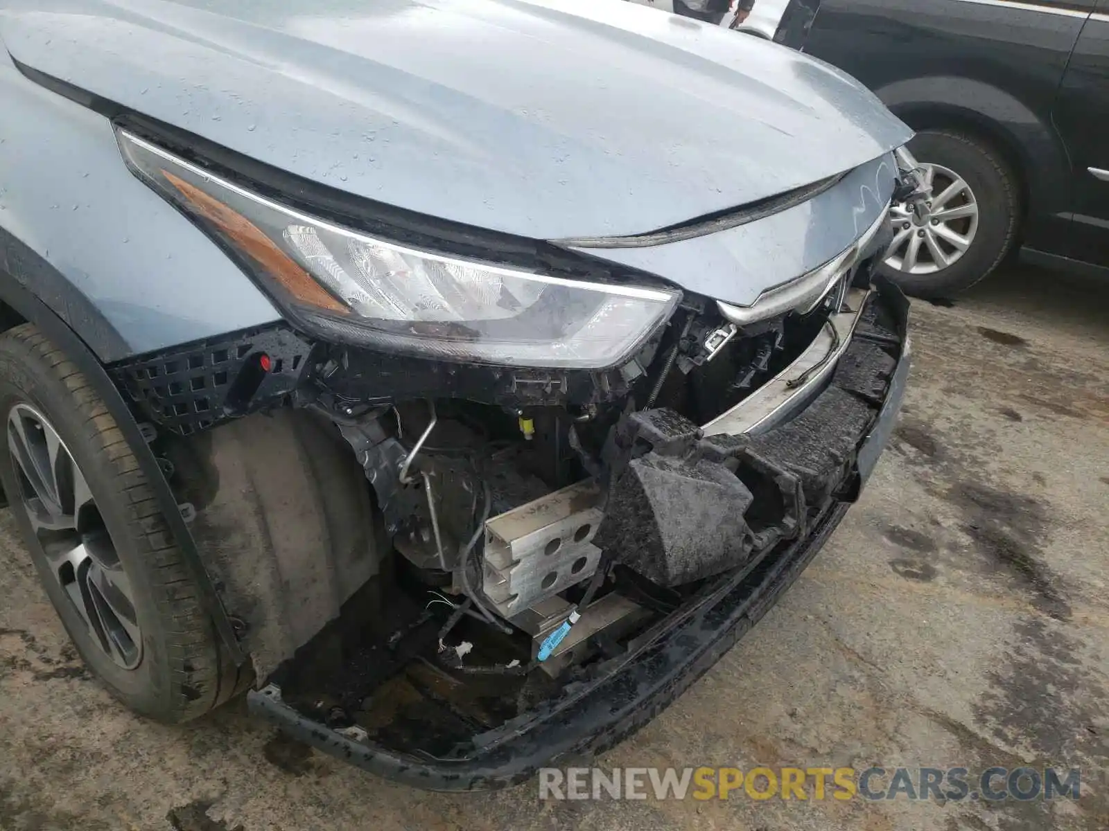 9 Photograph of a damaged car 5TDGZRAHXLS016138 TOYOTA HIGHLANDER 2020