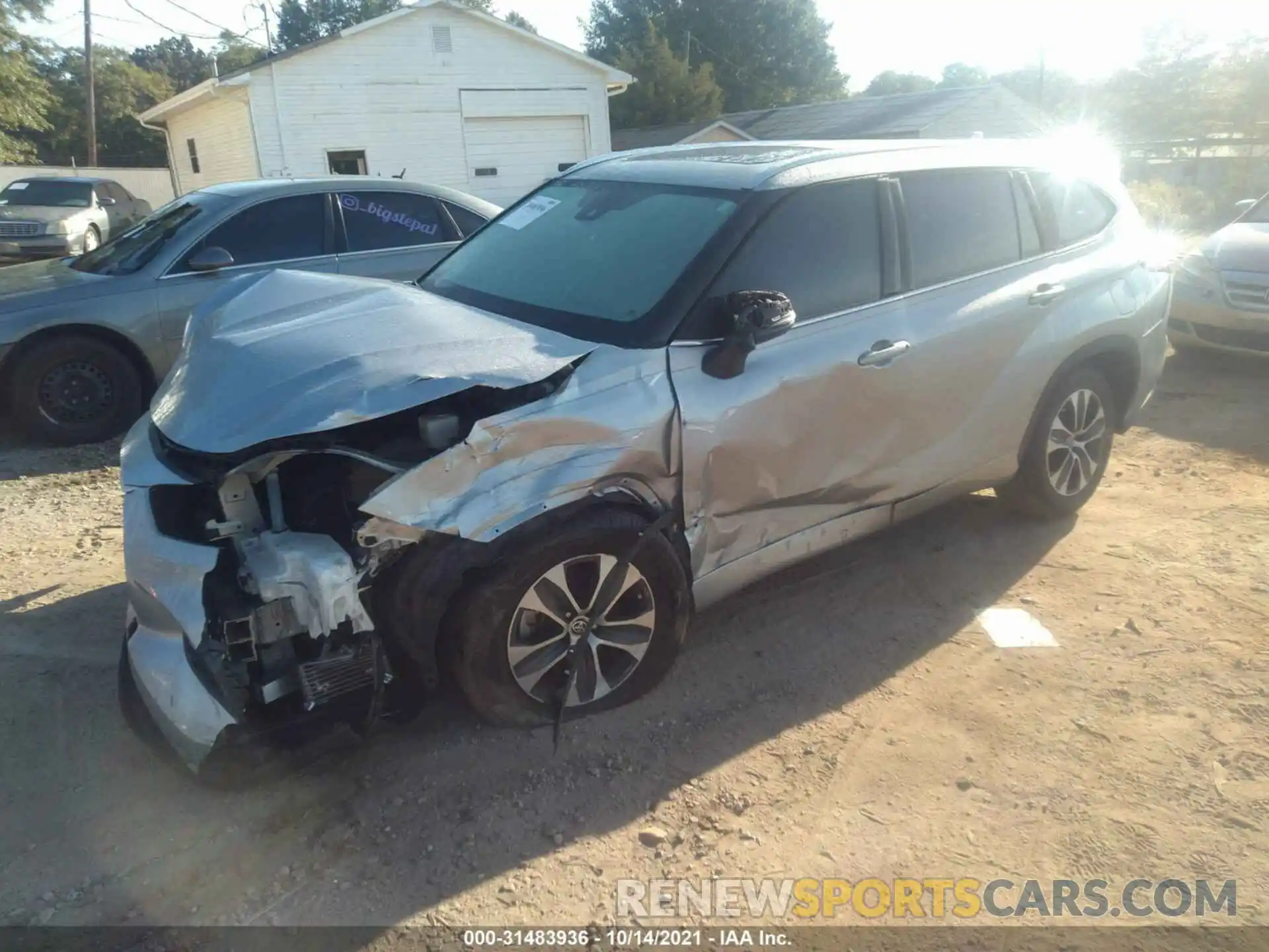 2 Photograph of a damaged car 5TDGZRAHXLS502805 TOYOTA HIGHLANDER 2020