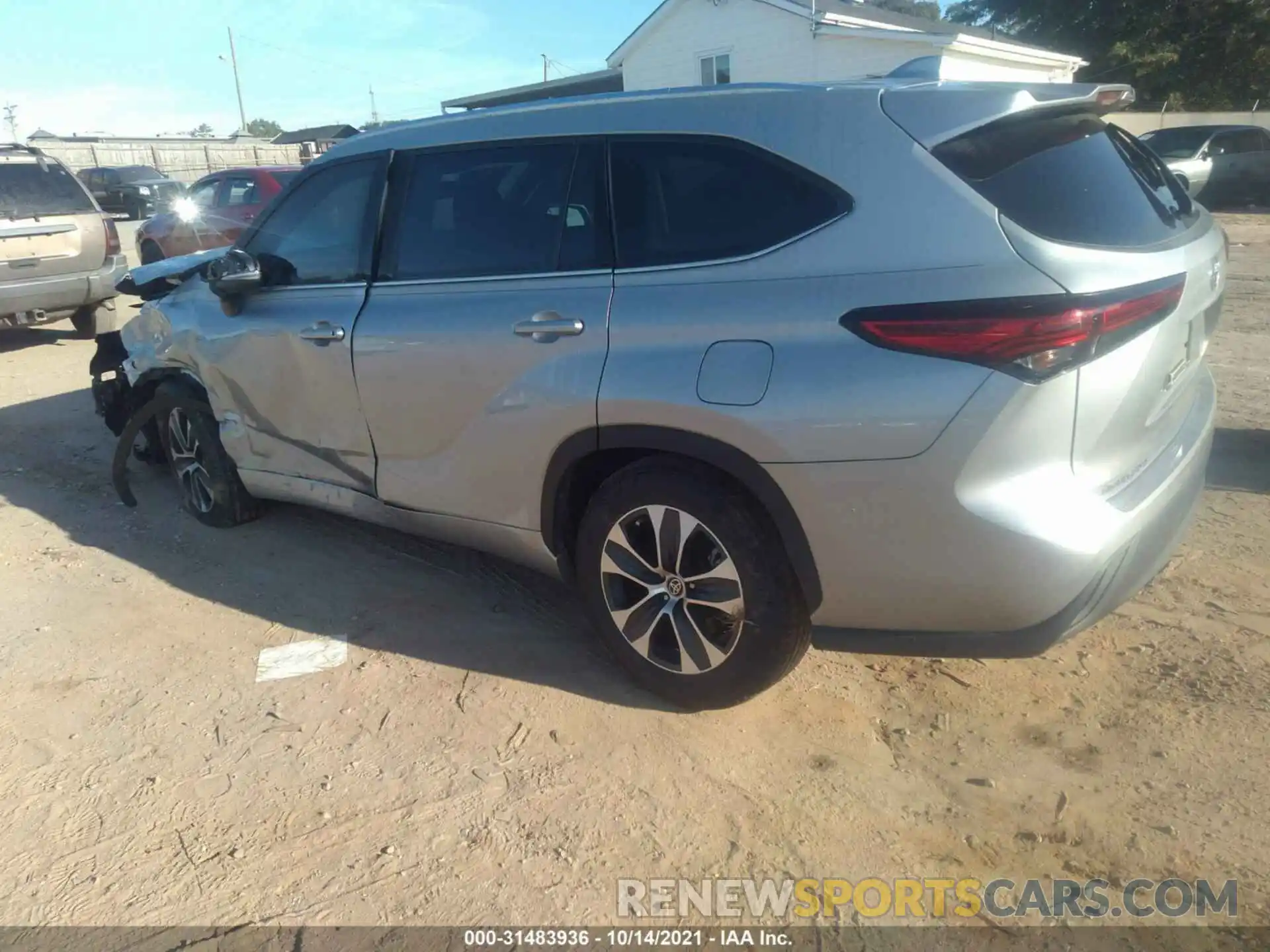 3 Photograph of a damaged car 5TDGZRAHXLS502805 TOYOTA HIGHLANDER 2020