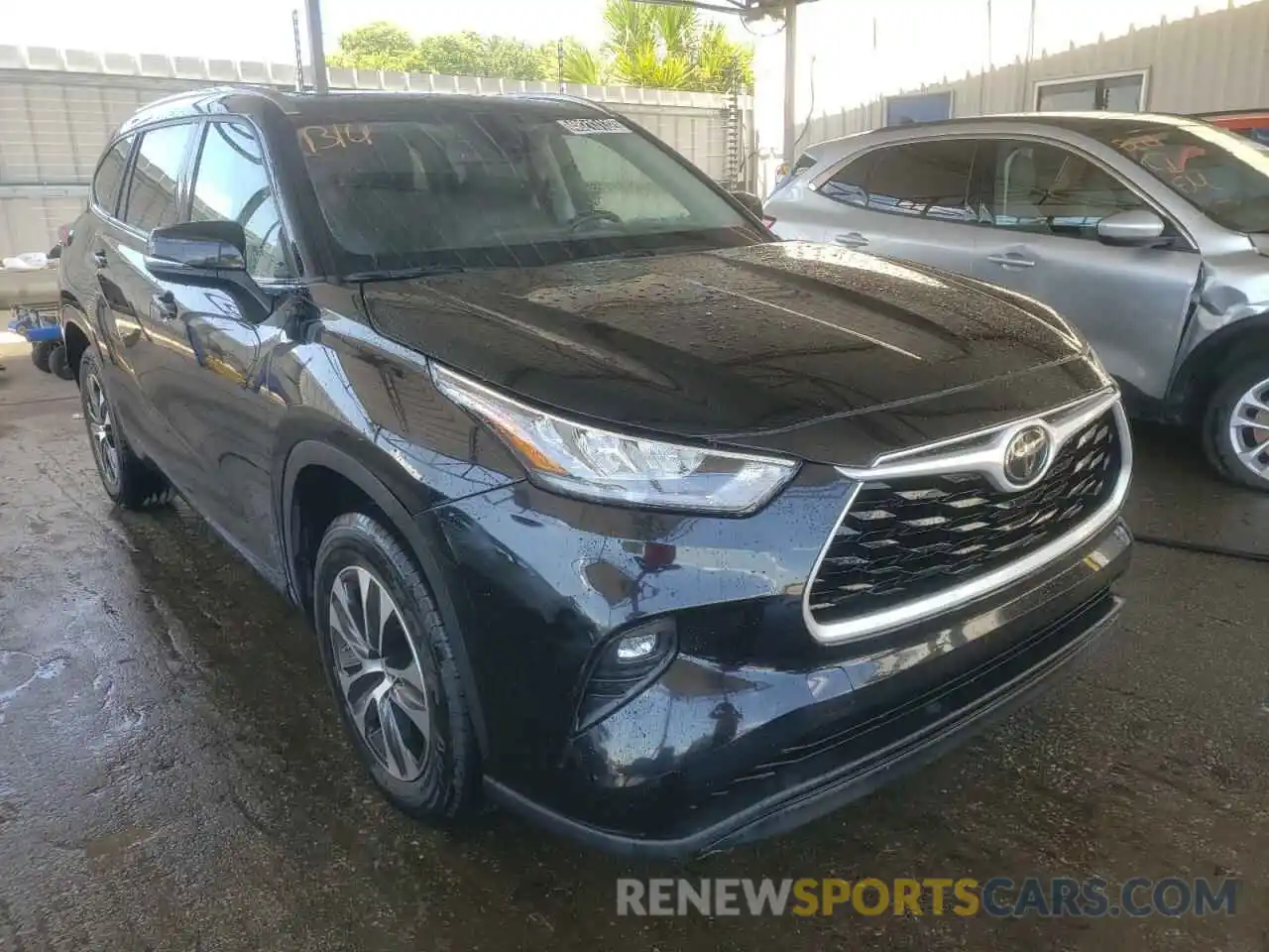 1 Photograph of a damaged car 5TDGZRAHXLS505722 TOYOTA HIGHLANDER 2020