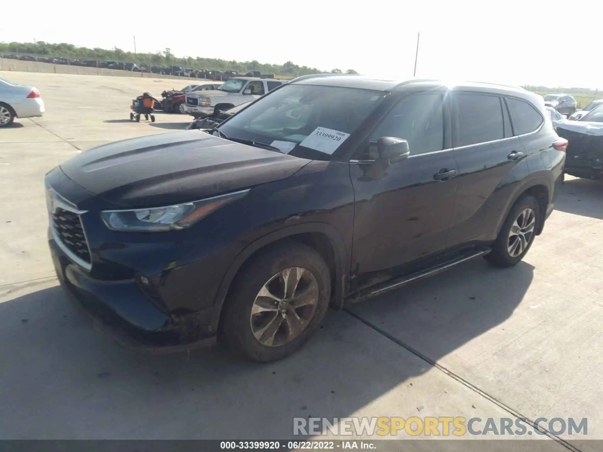 2 Photograph of a damaged car 5TDGZRAHXLS507020 TOYOTA HIGHLANDER 2020