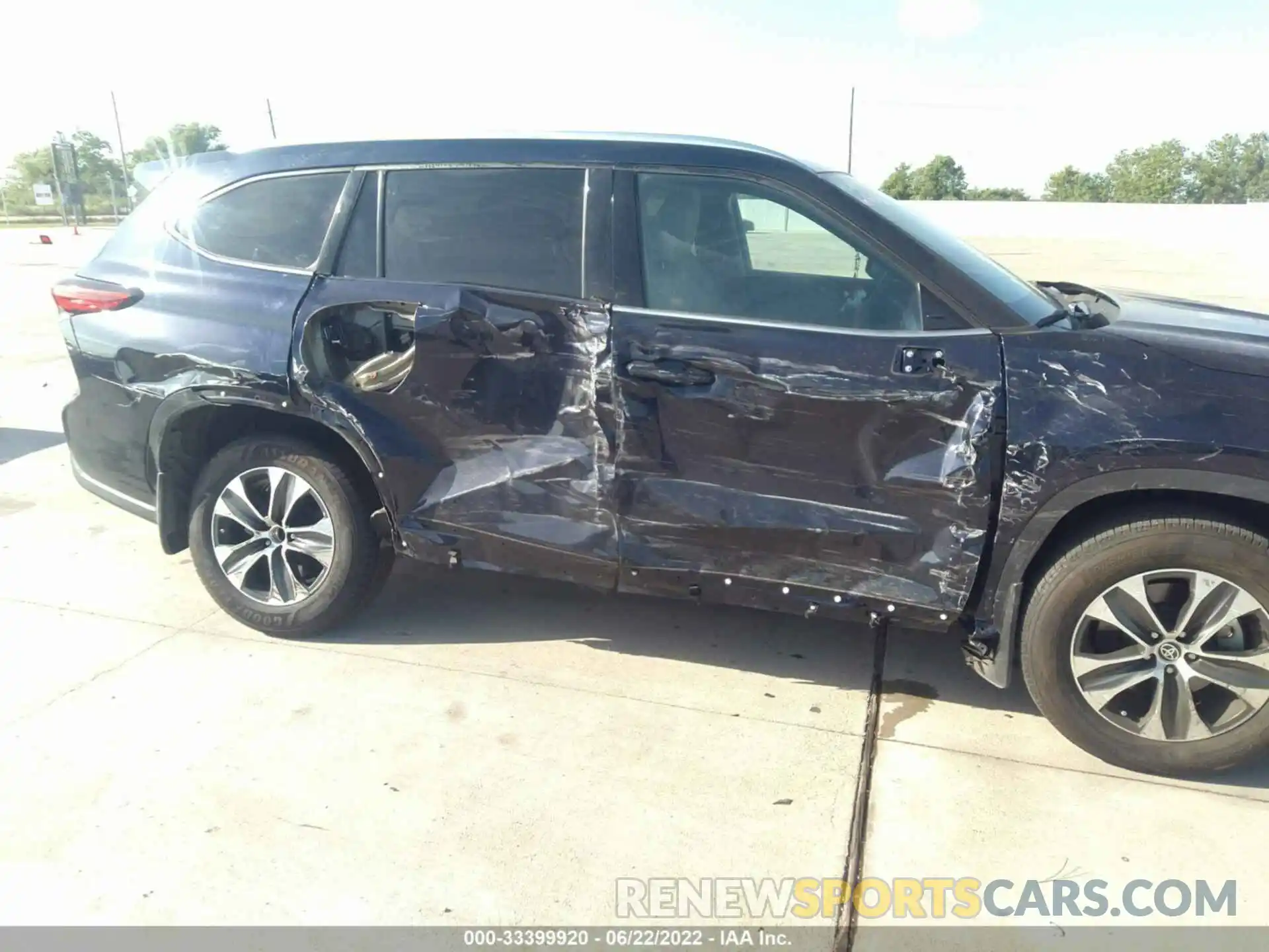 6 Photograph of a damaged car 5TDGZRAHXLS507020 TOYOTA HIGHLANDER 2020