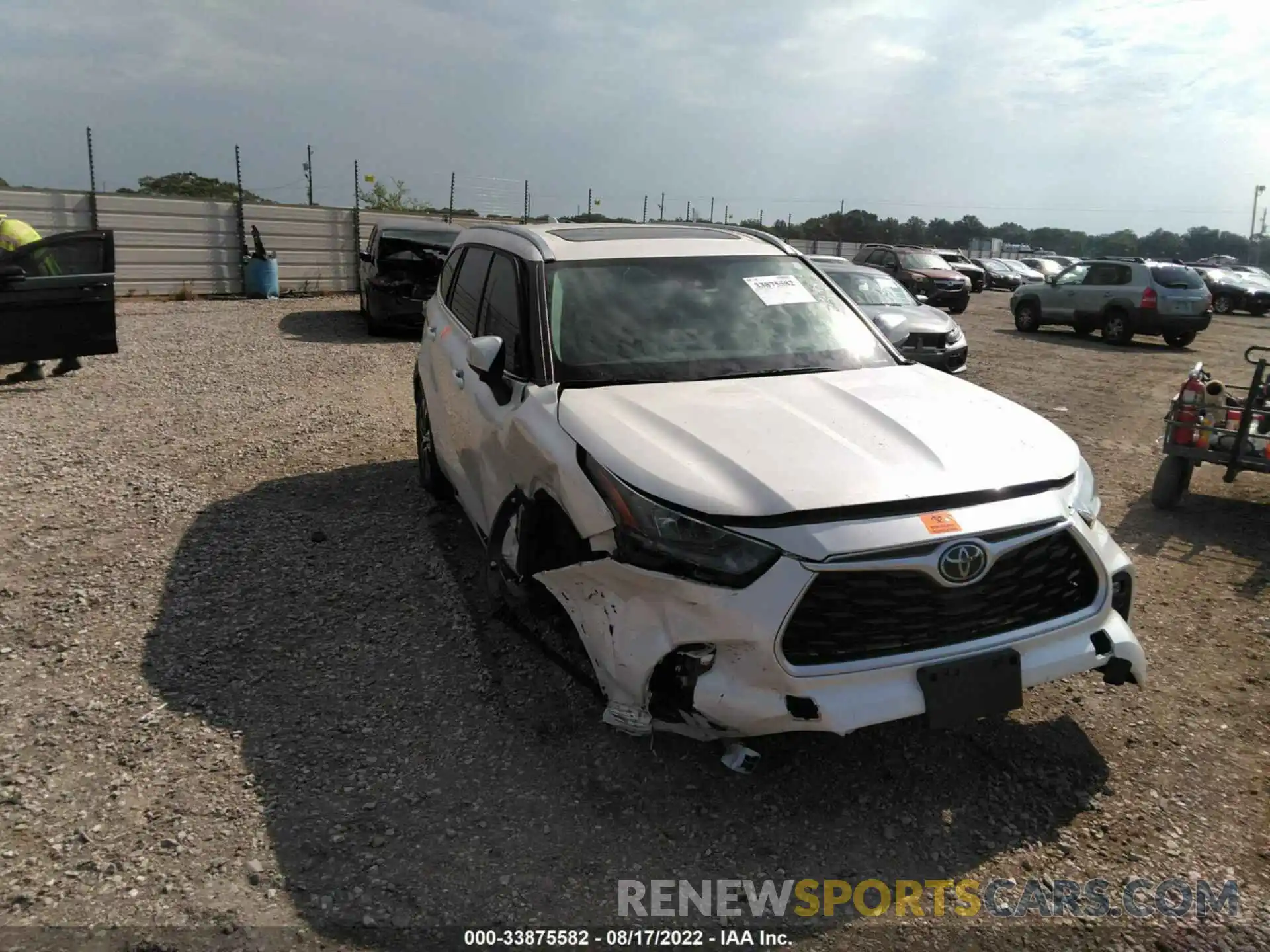 1 Photograph of a damaged car 5TDGZRAHXLS511911 TOYOTA HIGHLANDER 2020