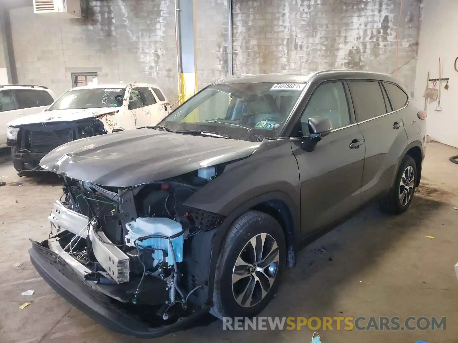 2 Photograph of a damaged car 5TDGZRBH0LS037286 TOYOTA HIGHLANDER 2020