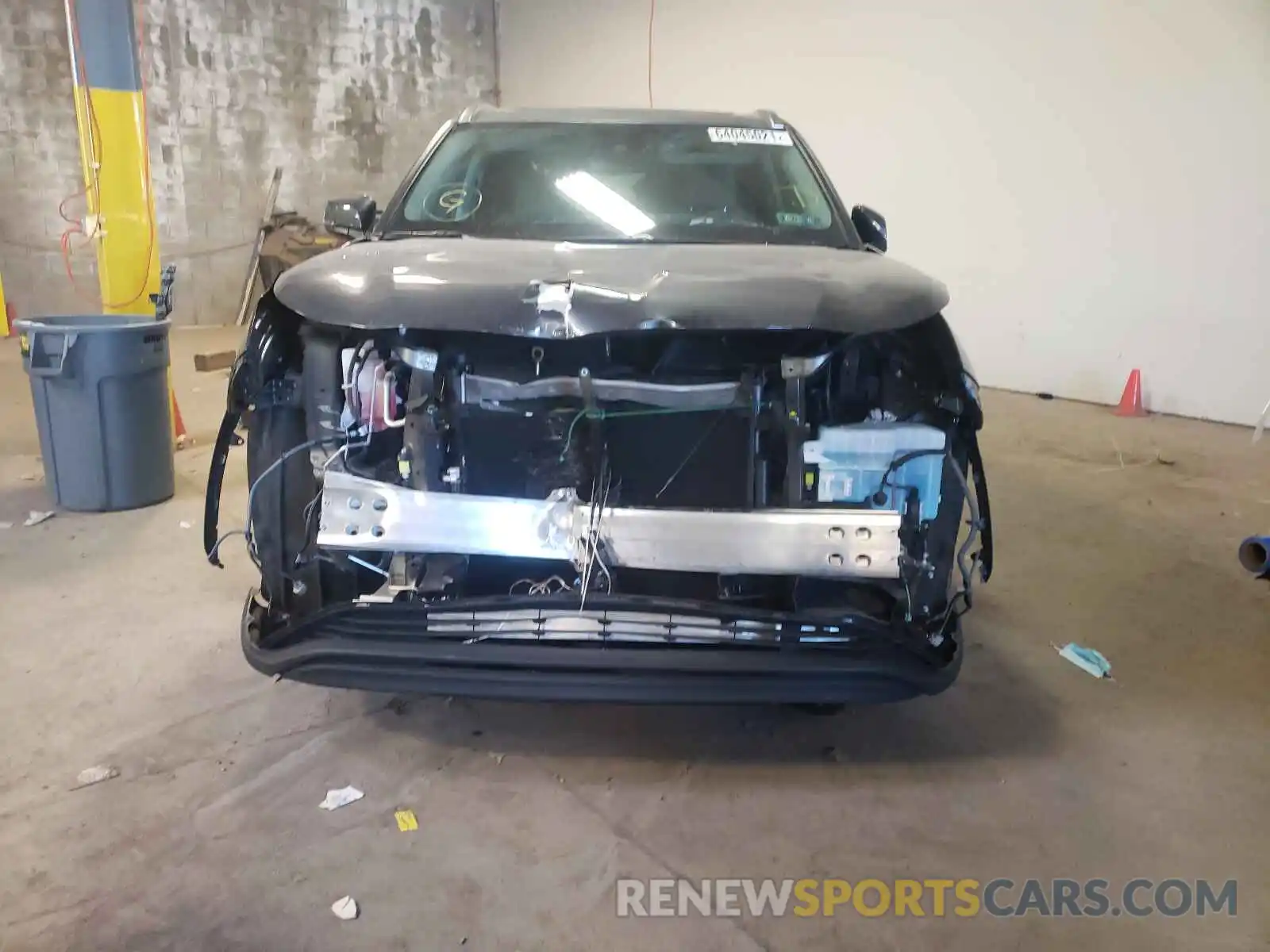 9 Photograph of a damaged car 5TDGZRBH0LS037286 TOYOTA HIGHLANDER 2020