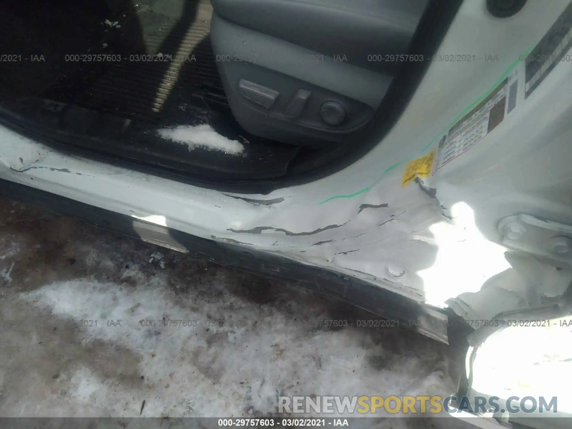 6 Photograph of a damaged car 5TDGZRBH0LS052838 TOYOTA HIGHLANDER 2020