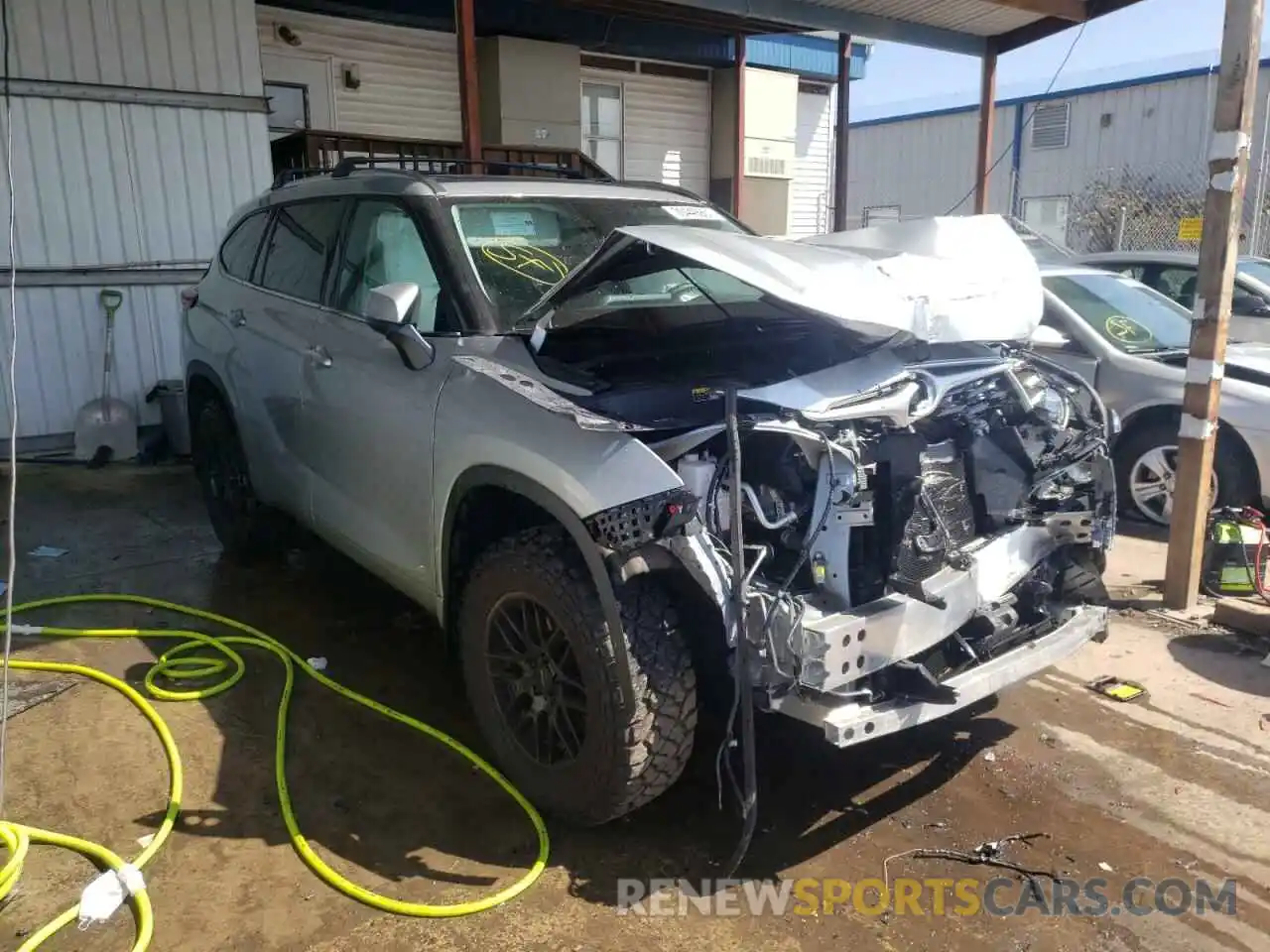 1 Photograph of a damaged car 5TDGZRBH0LS504321 TOYOTA HIGHLANDER 2020