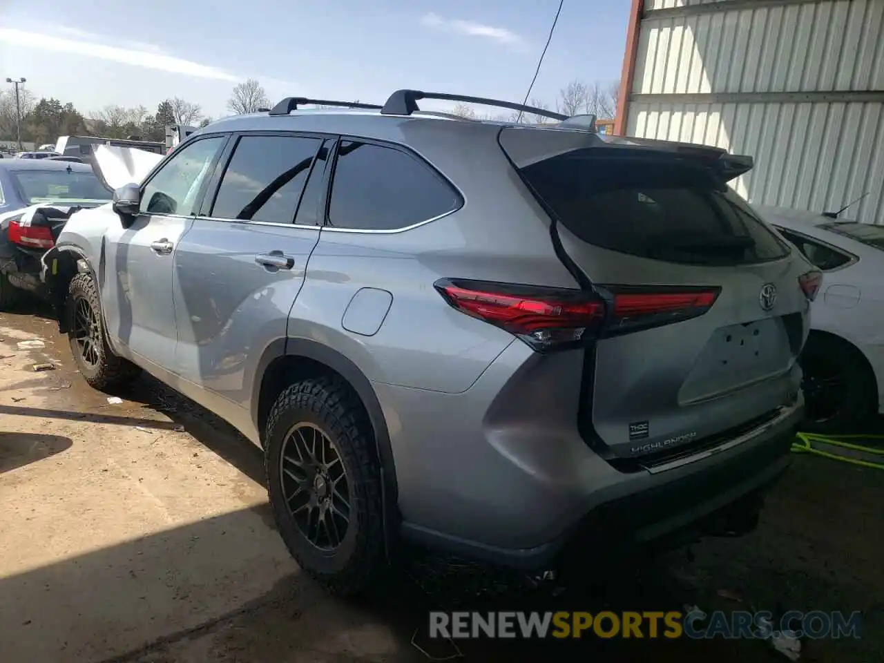 3 Photograph of a damaged car 5TDGZRBH0LS504321 TOYOTA HIGHLANDER 2020