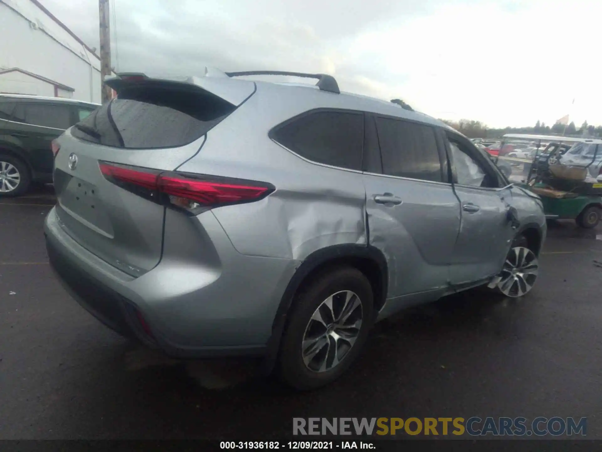 4 Photograph of a damaged car 5TDGZRBH0LS507168 TOYOTA HIGHLANDER 2020