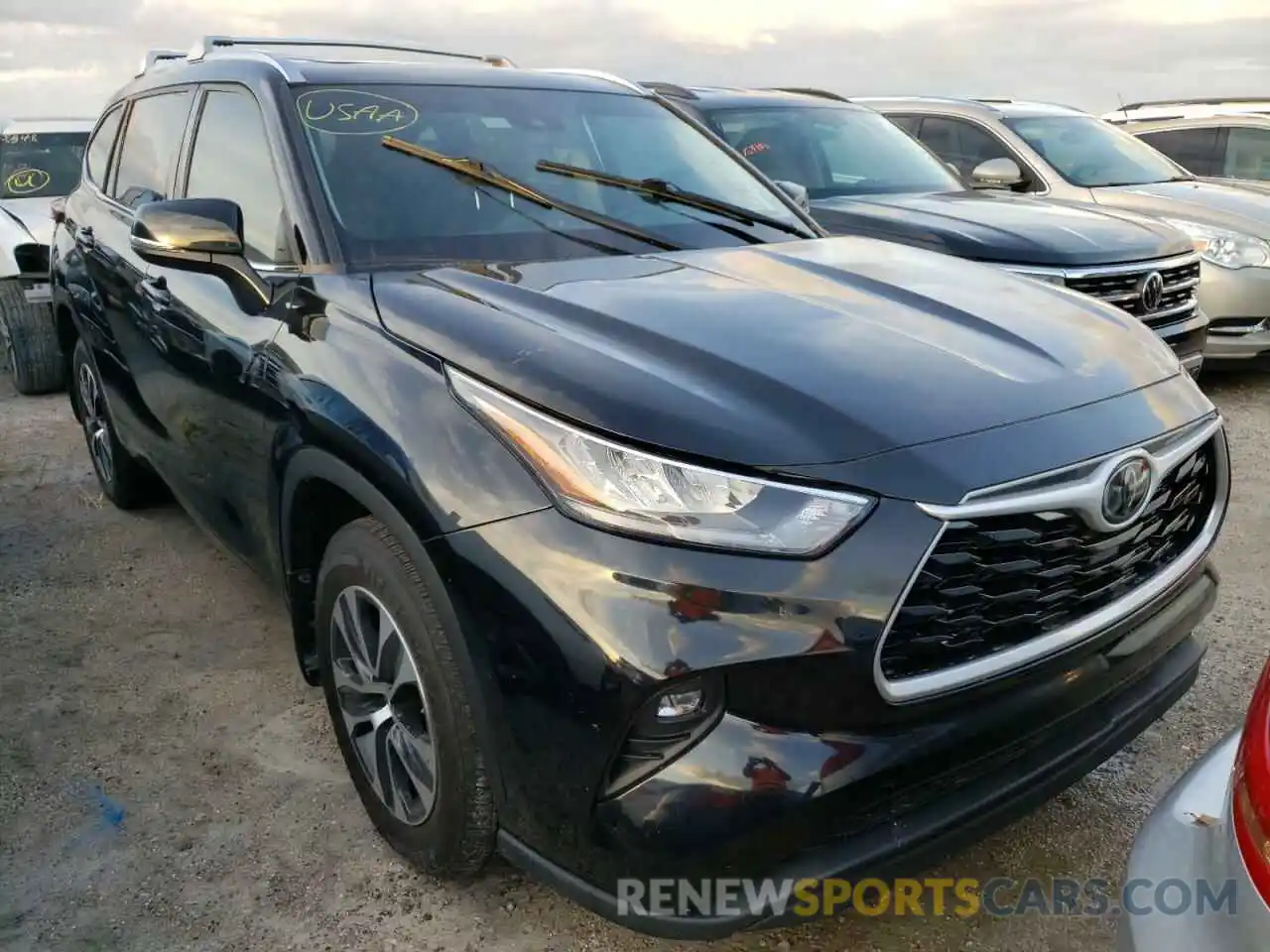 1 Photograph of a damaged car 5TDGZRBH0LS512399 TOYOTA HIGHLANDER 2020