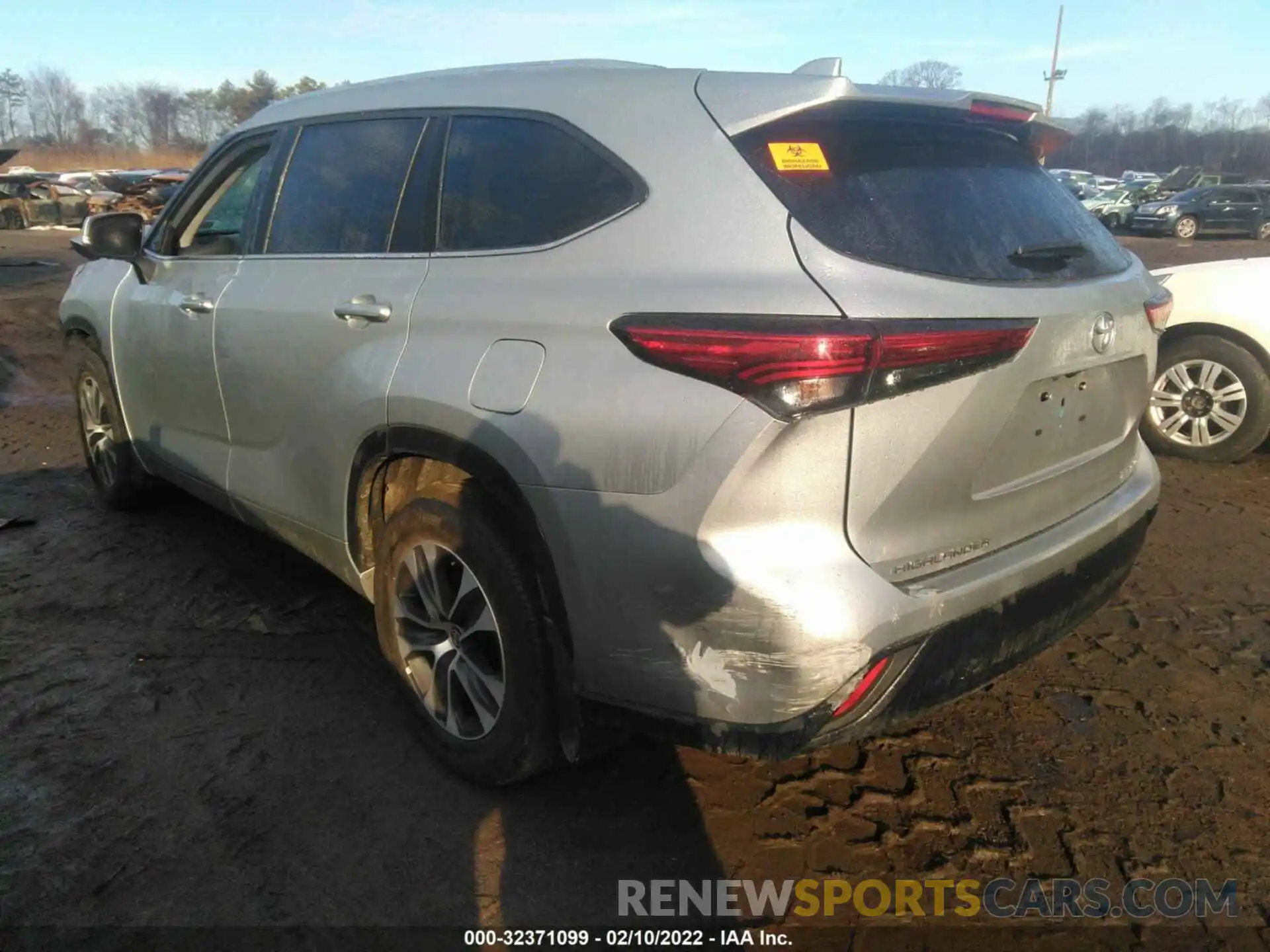 3 Photograph of a damaged car 5TDGZRBH0LS514217 TOYOTA HIGHLANDER 2020