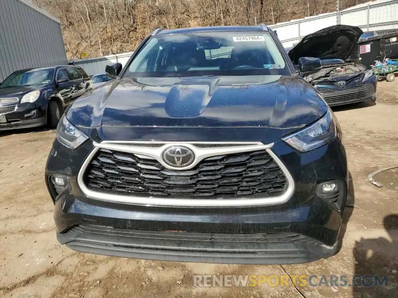 5 Photograph of a damaged car 5TDGZRBH0LS520423 TOYOTA HIGHLANDER 2020