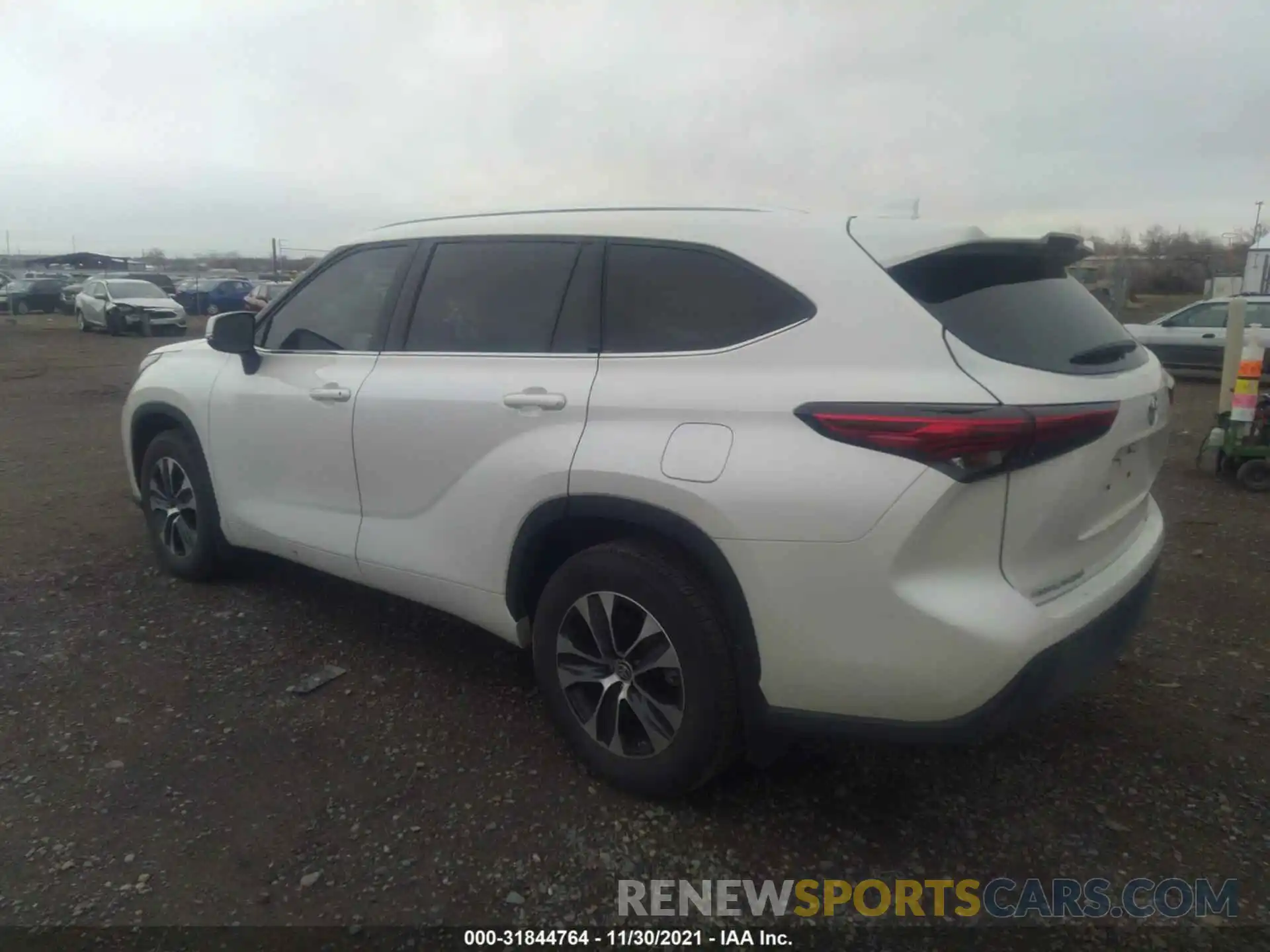 3 Photograph of a damaged car 5TDGZRBH0LS520809 TOYOTA HIGHLANDER 2020