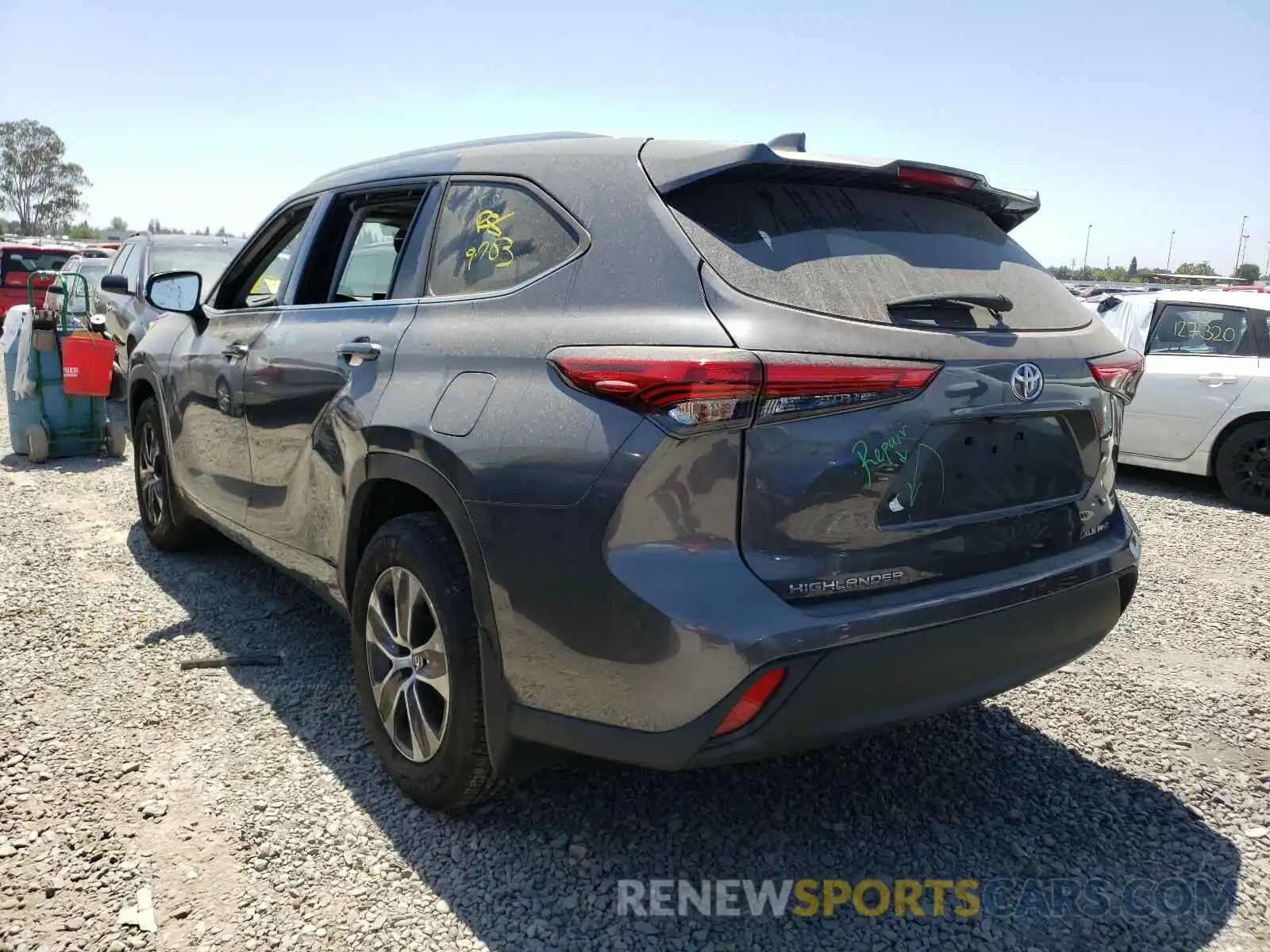 3 Photograph of a damaged car 5TDGZRBH1LS009609 TOYOTA HIGHLANDER 2020