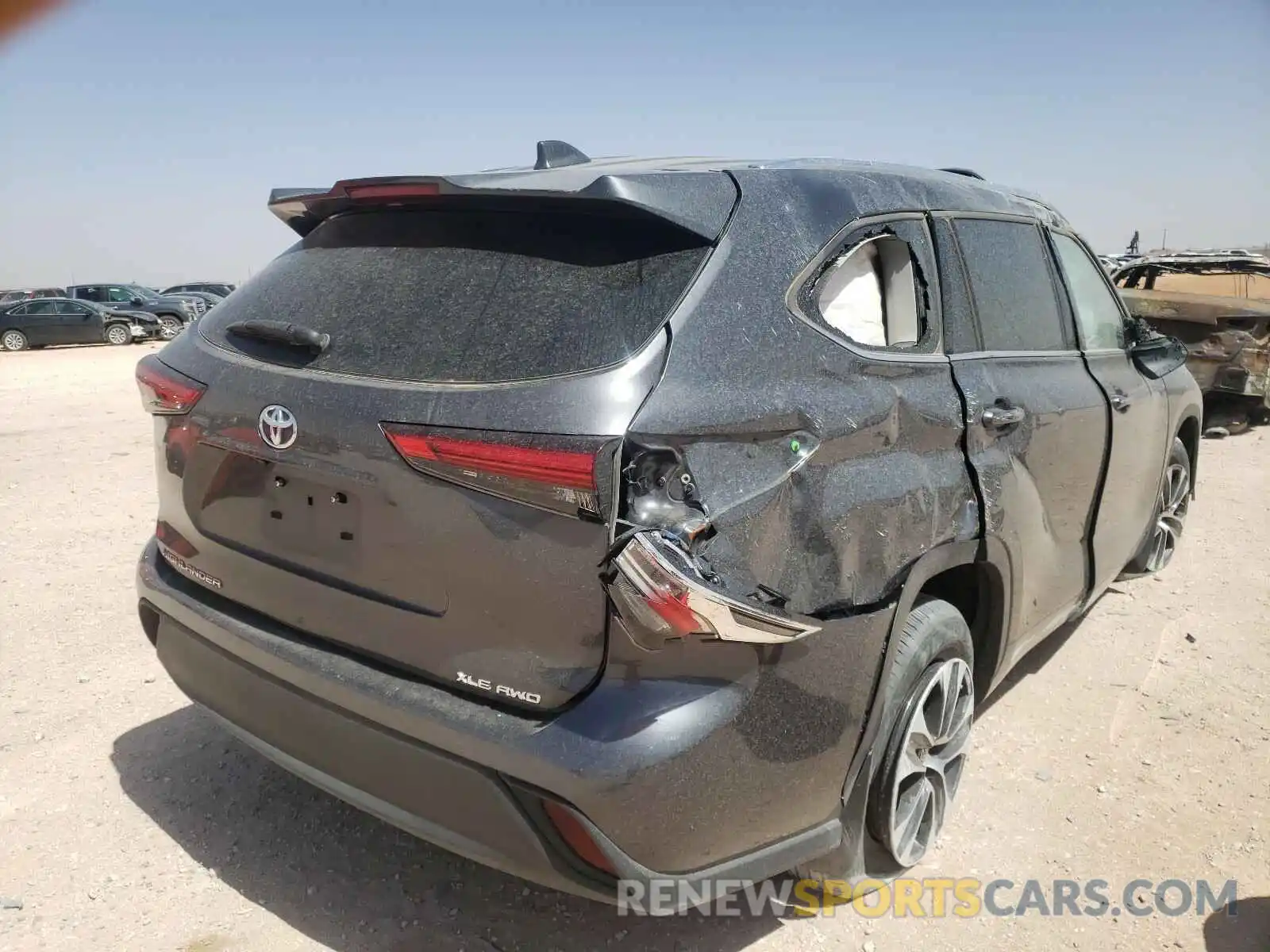 4 Photograph of a damaged car 5TDGZRBH1LS011389 TOYOTA HIGHLANDER 2020