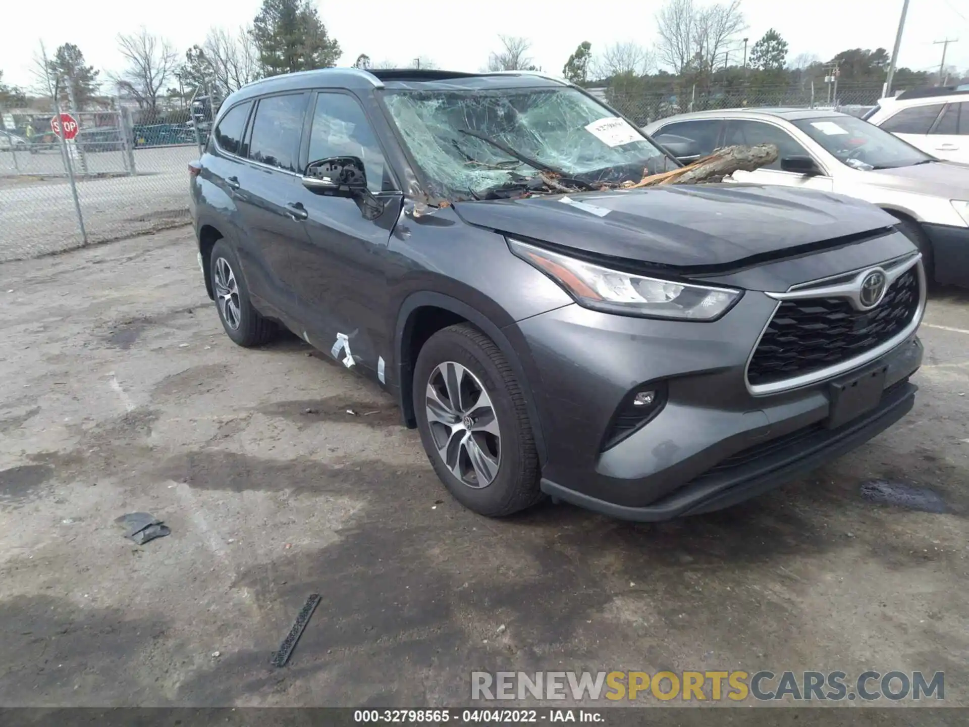 1 Photograph of a damaged car 5TDGZRBH1LS017743 TOYOTA HIGHLANDER 2020