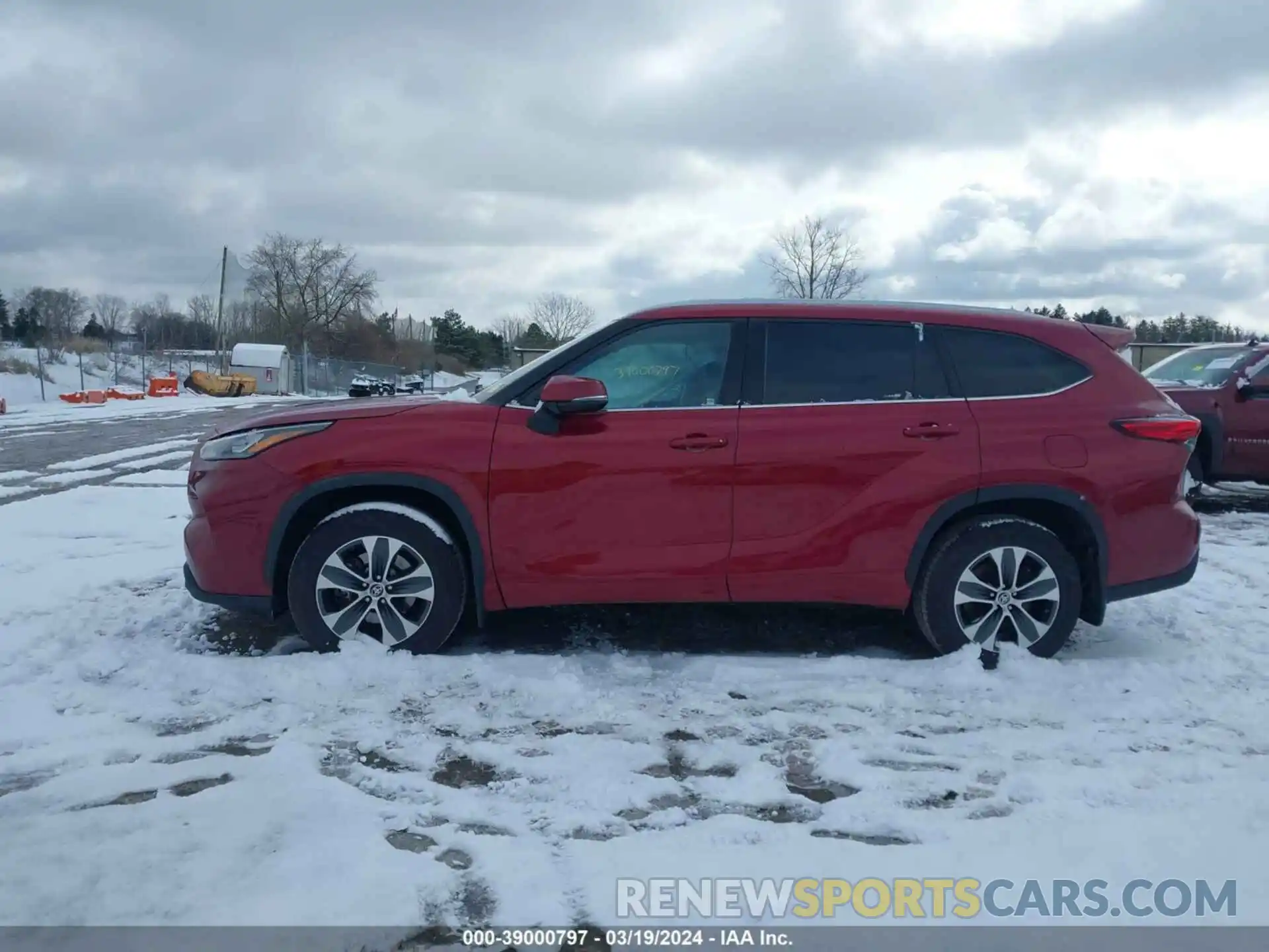 13 Photograph of a damaged car 5TDGZRBH1LS021503 TOYOTA HIGHLANDER 2020