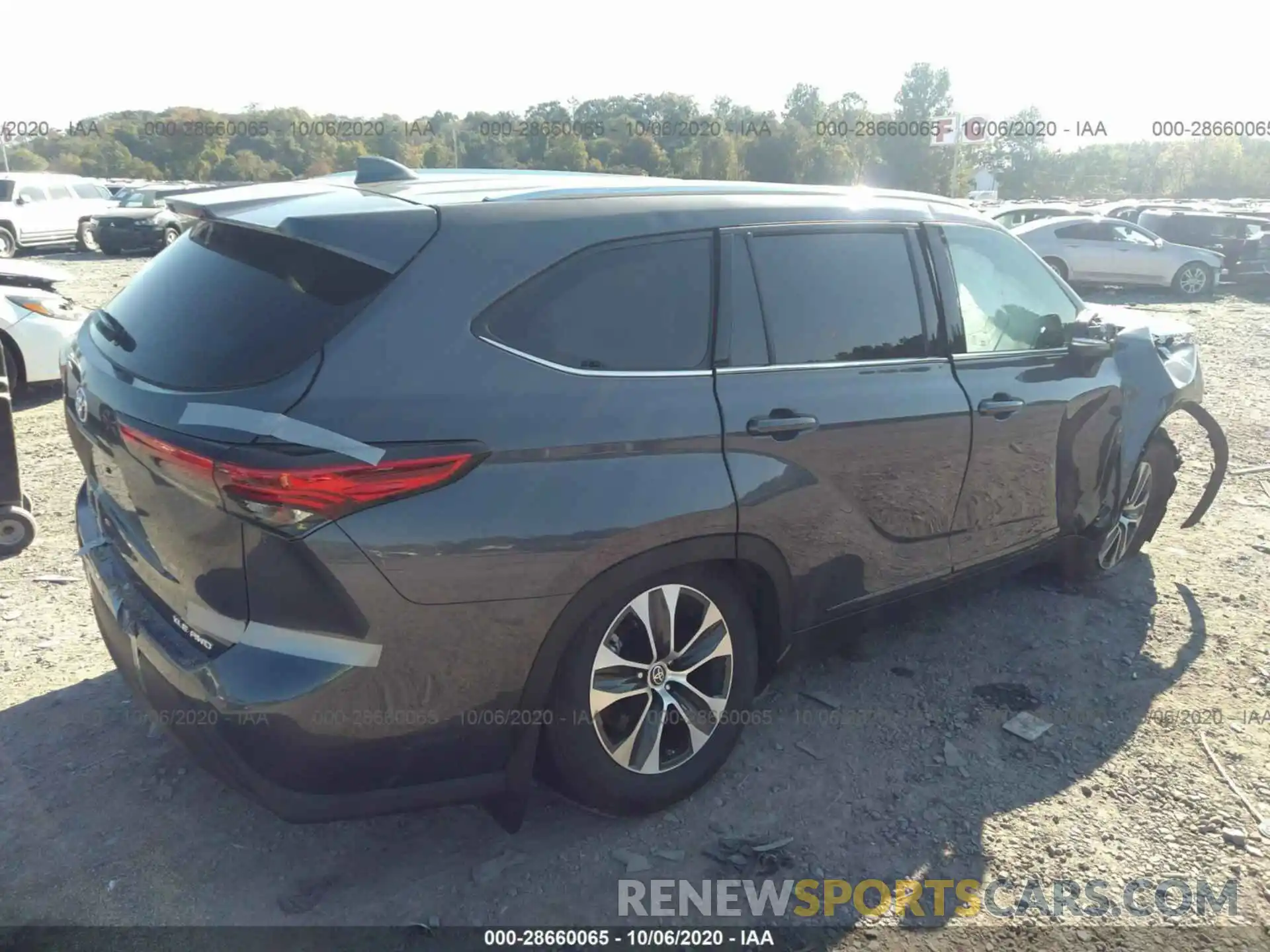 4 Photograph of a damaged car 5TDGZRBH1LS034705 TOYOTA HIGHLANDER 2020