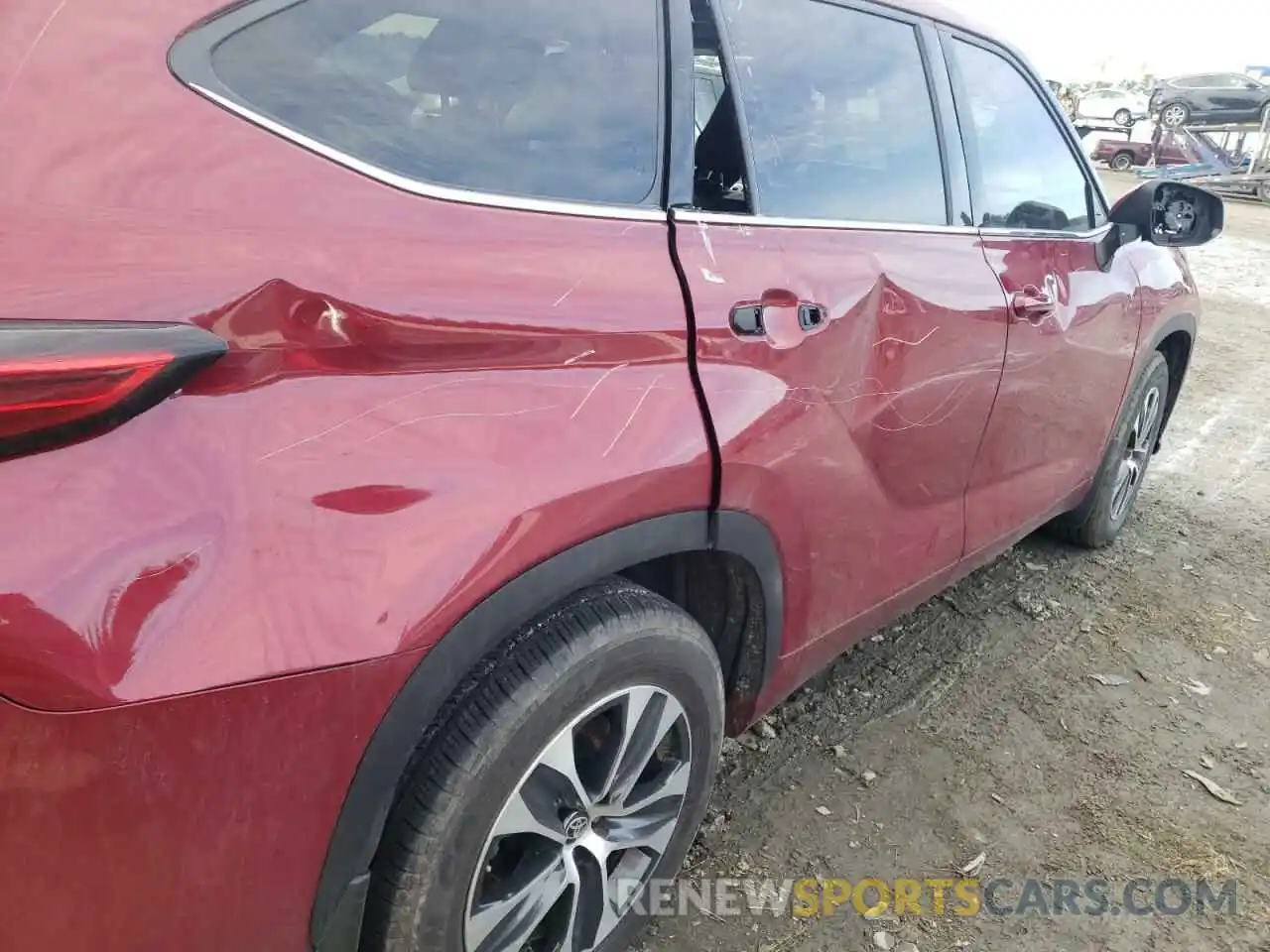 9 Photograph of a damaged car 5TDGZRBH1LS037040 TOYOTA HIGHLANDER 2020