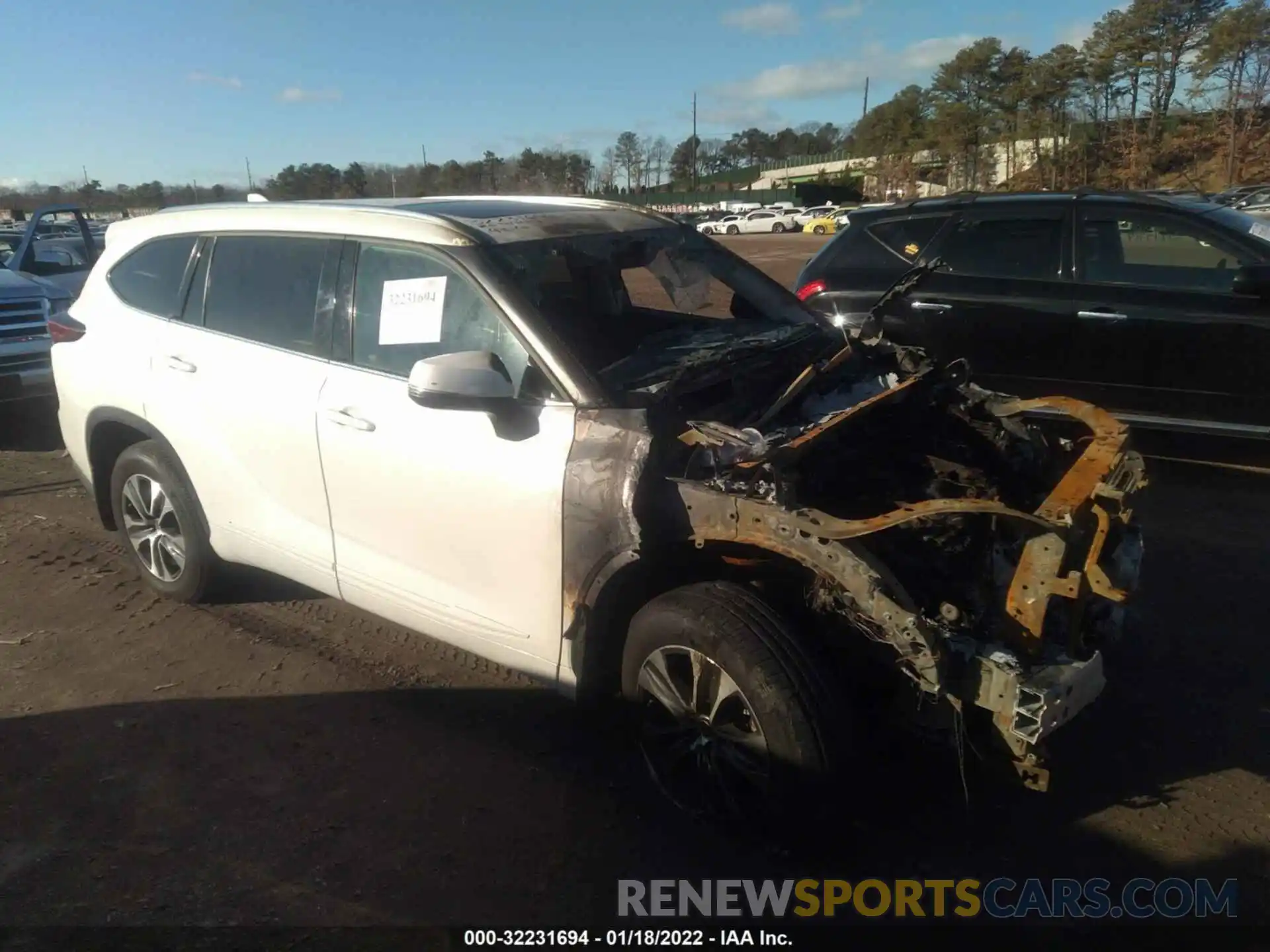 1 Photograph of a damaged car 5TDGZRBH1LS050984 TOYOTA HIGHLANDER 2020