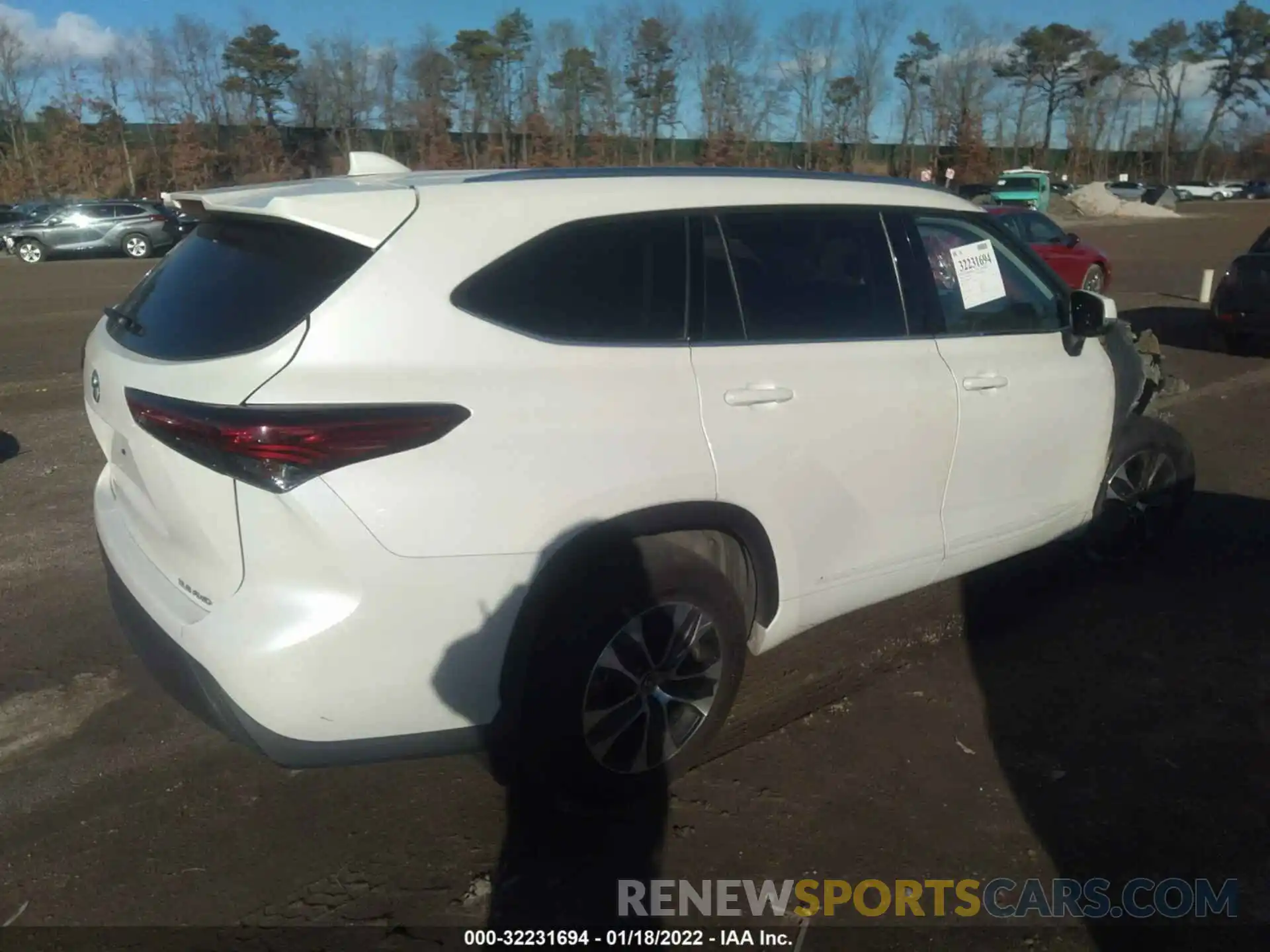 4 Photograph of a damaged car 5TDGZRBH1LS050984 TOYOTA HIGHLANDER 2020