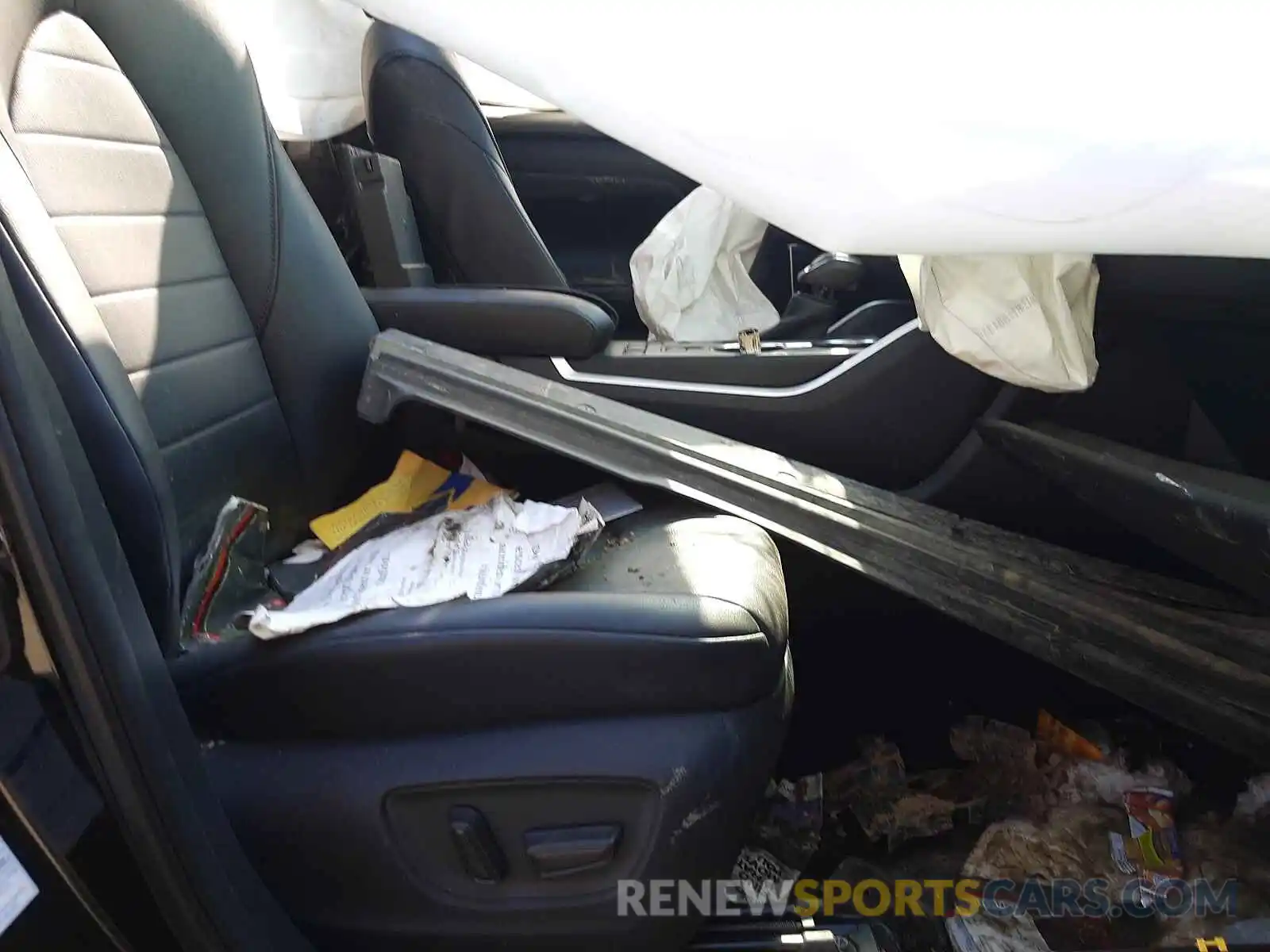 5 Photograph of a damaged car 5TDGZRBH1LS502979 TOYOTA HIGHLANDER 2020