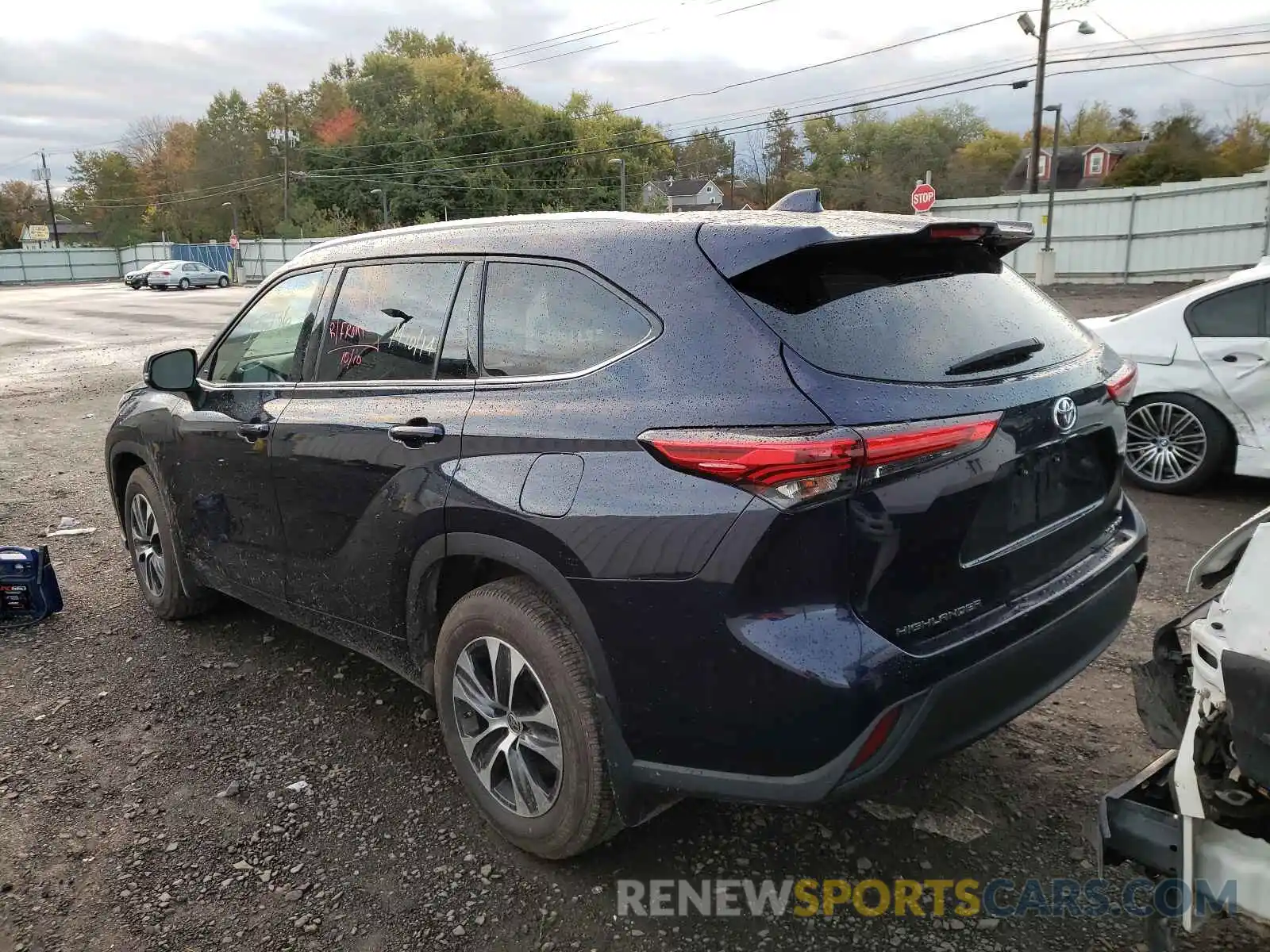 3 Photograph of a damaged car 5TDGZRBH2LS019517 TOYOTA HIGHLANDER 2020