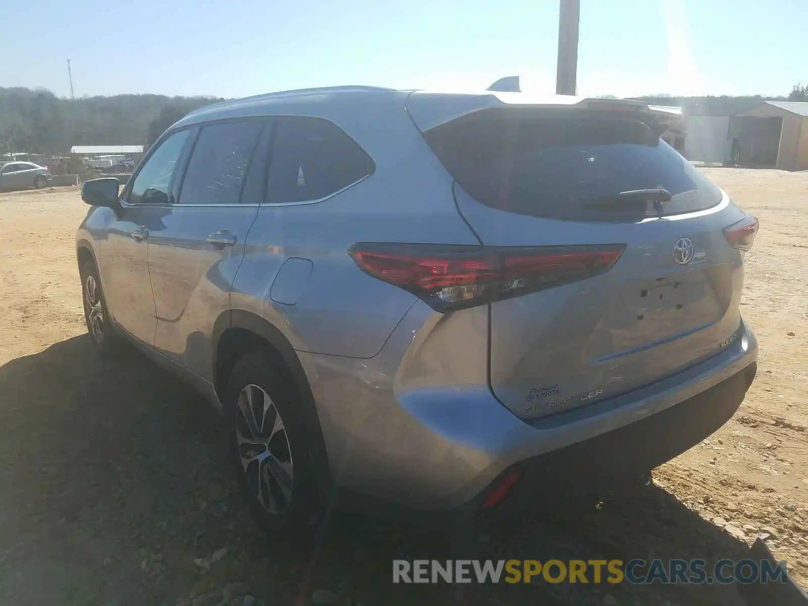 3 Photograph of a damaged car 5TDGZRBH2LS025303 TOYOTA HIGHLANDER 2020