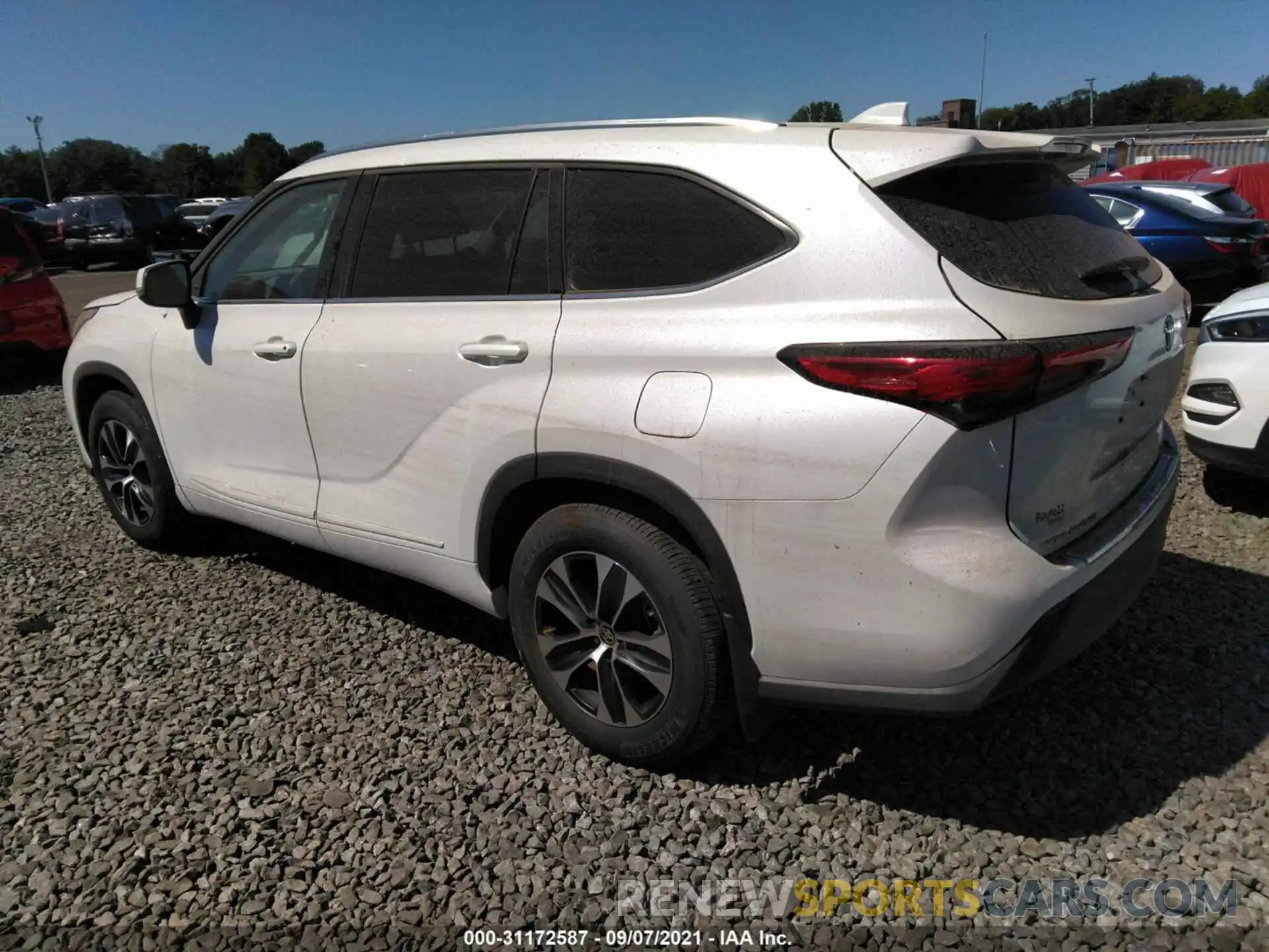 3 Photograph of a damaged car 5TDGZRBH2LS049441 TOYOTA HIGHLANDER 2020